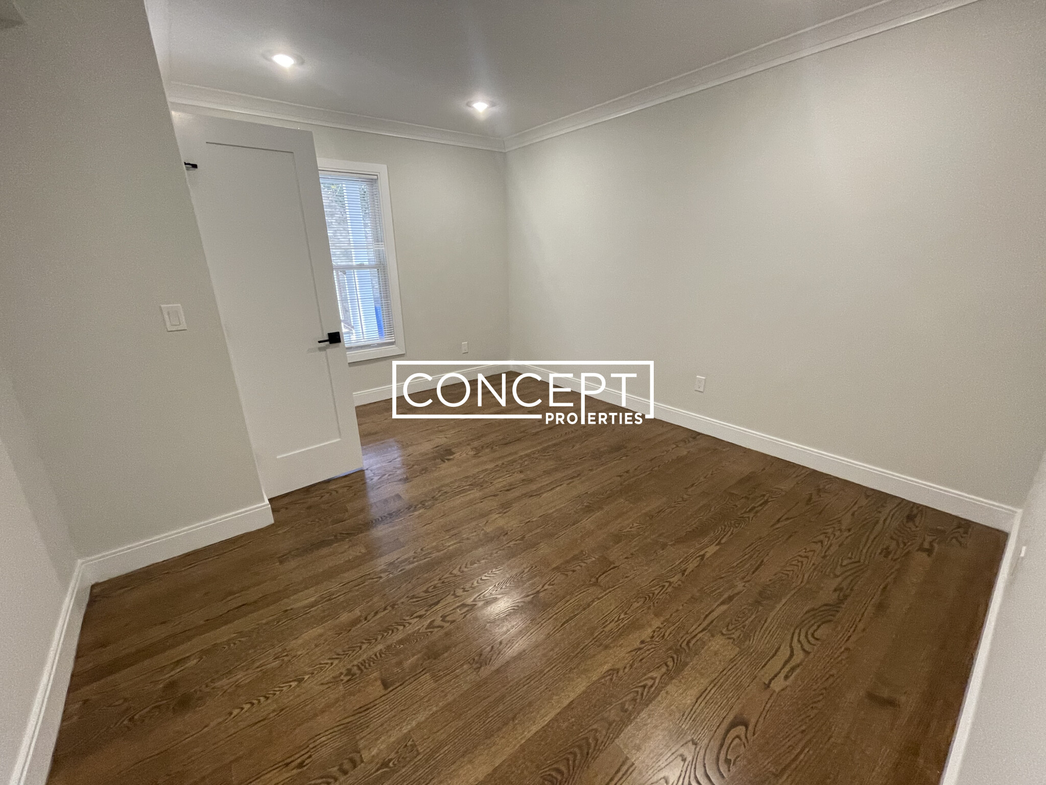 49 Alpine St, Roxbury