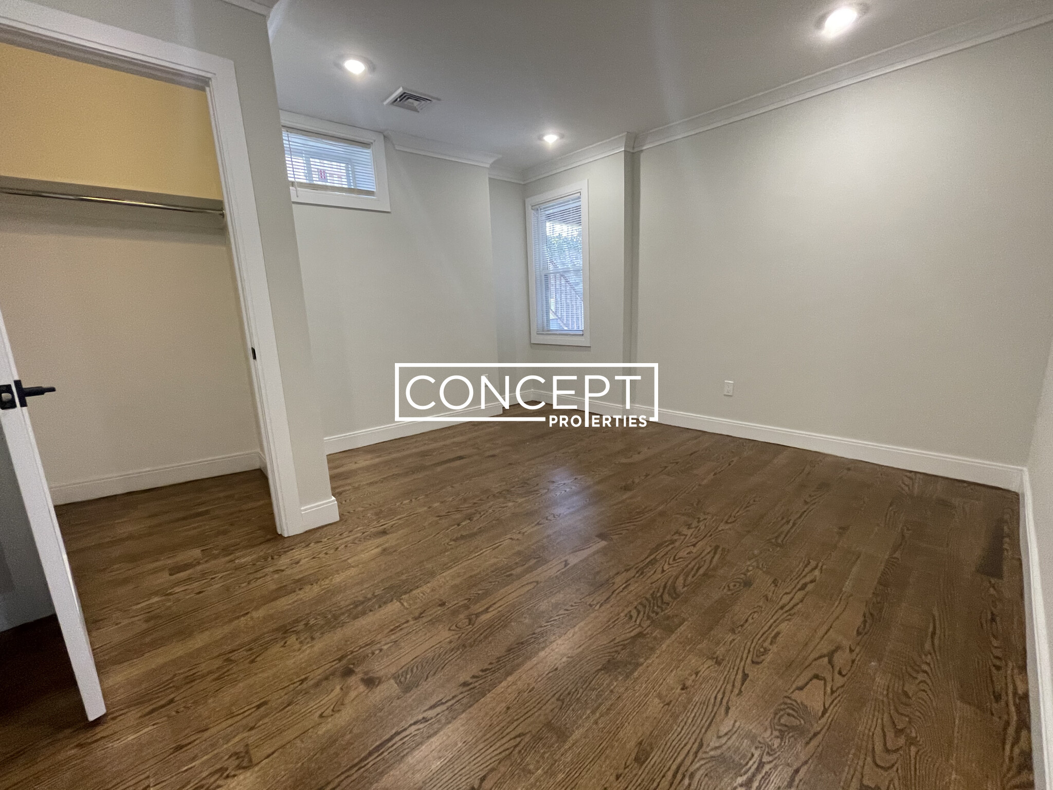 49 Alpine St, Roxbury