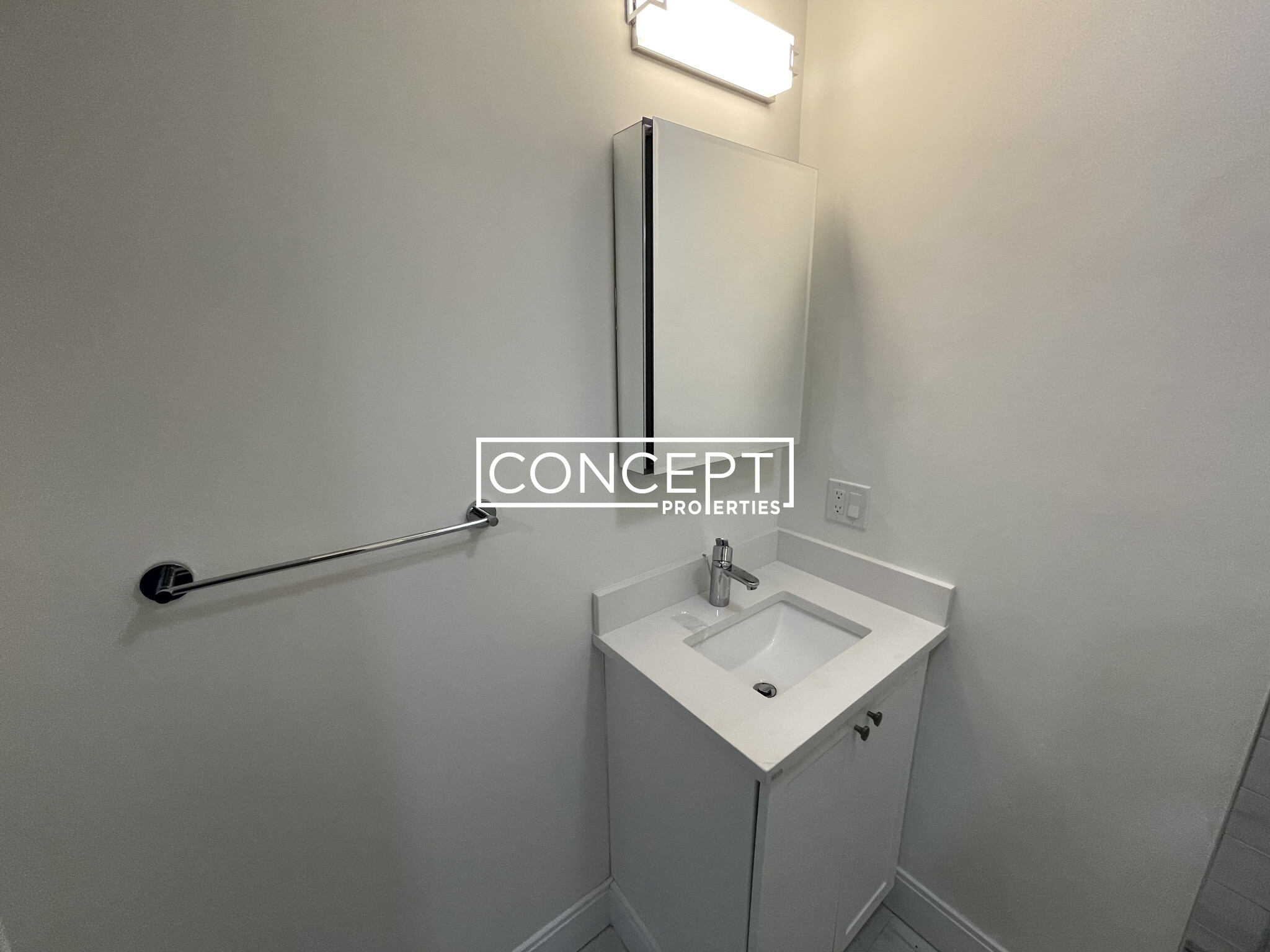 49 Alpine St, Roxbury