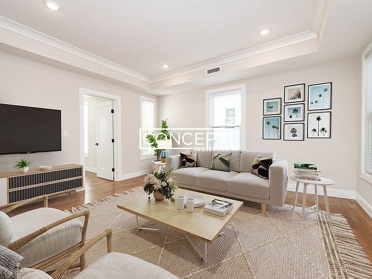 49 Alpine St, Roxbury