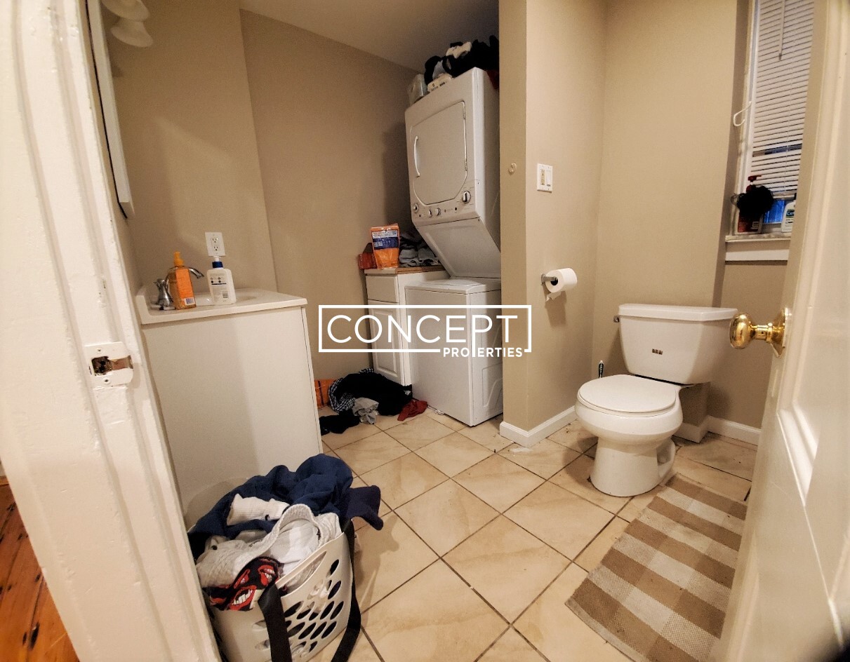 13 Sachem St, Mission Hill