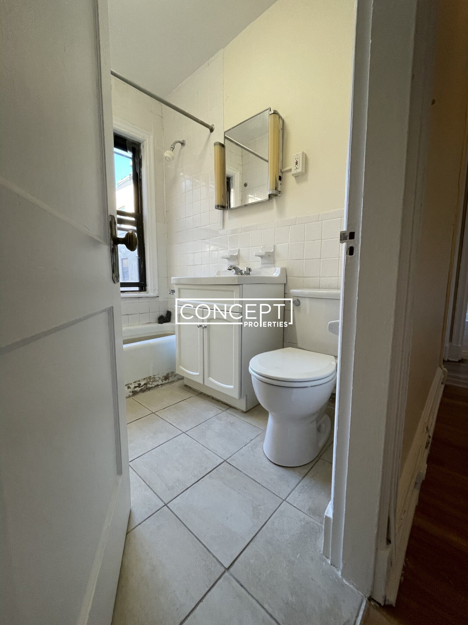 1200 Massachusetts Ave, Harvard Square