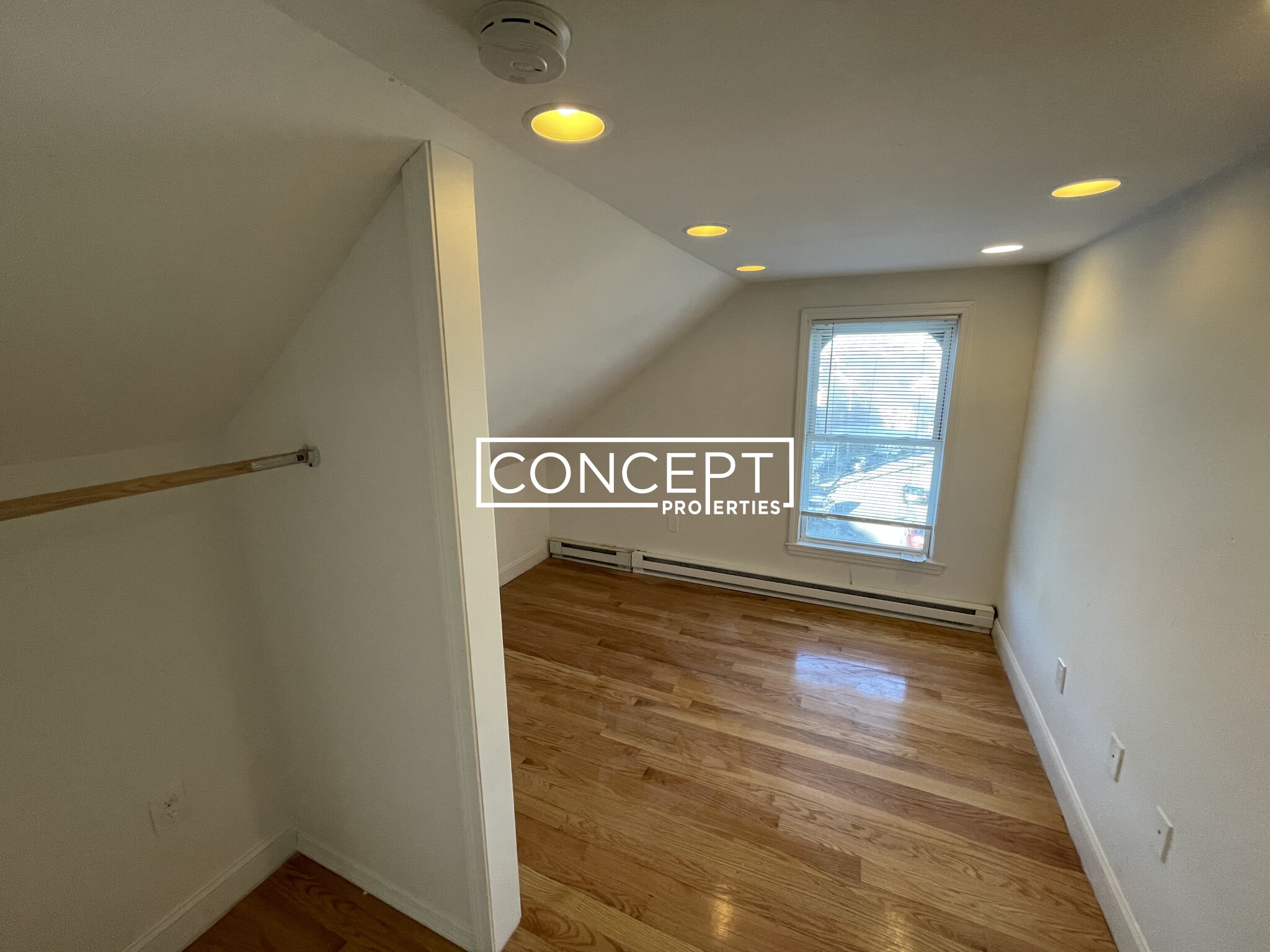 26 Woodville St, Roxbury