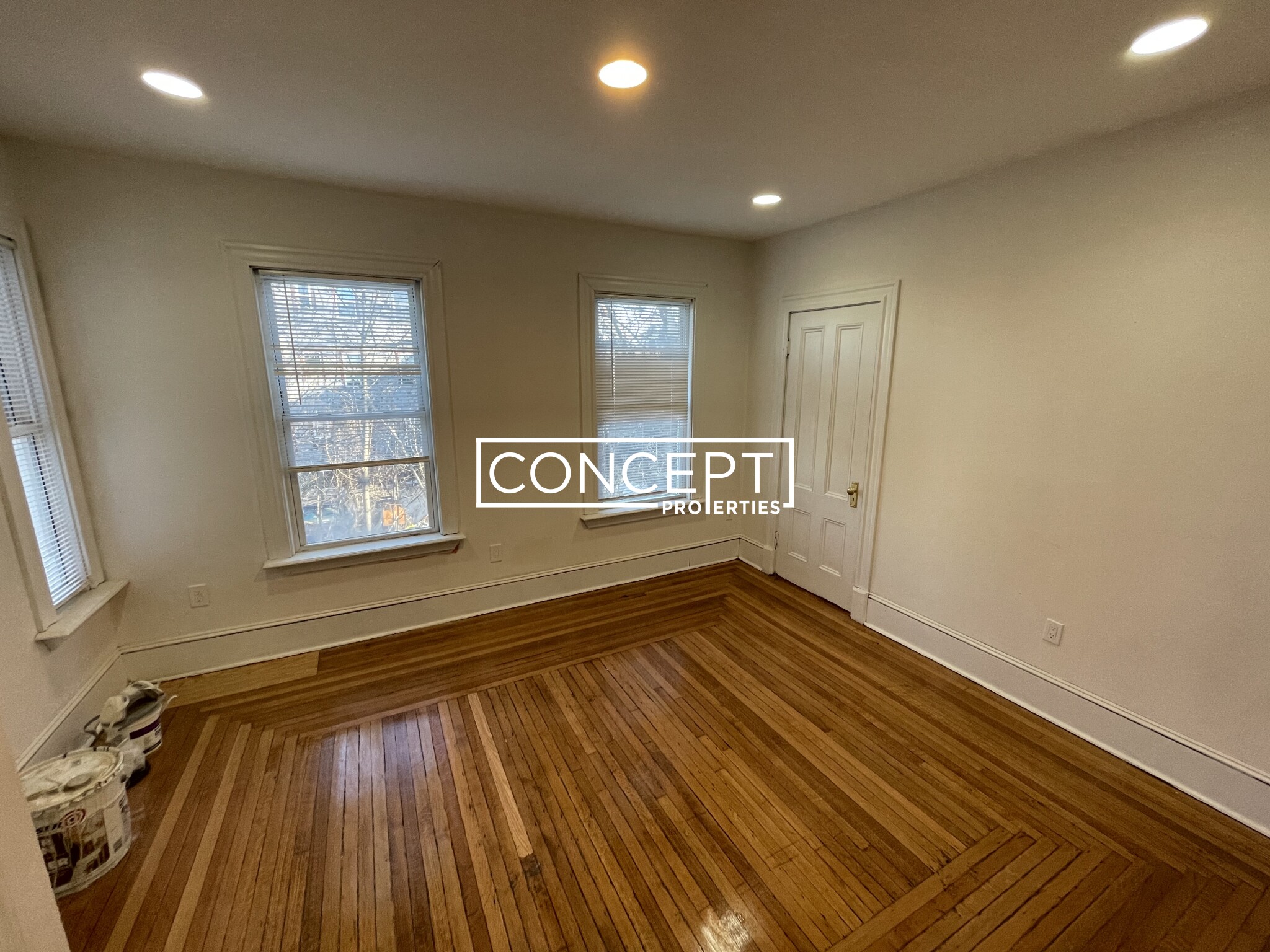 26 Woodville St, Roxbury