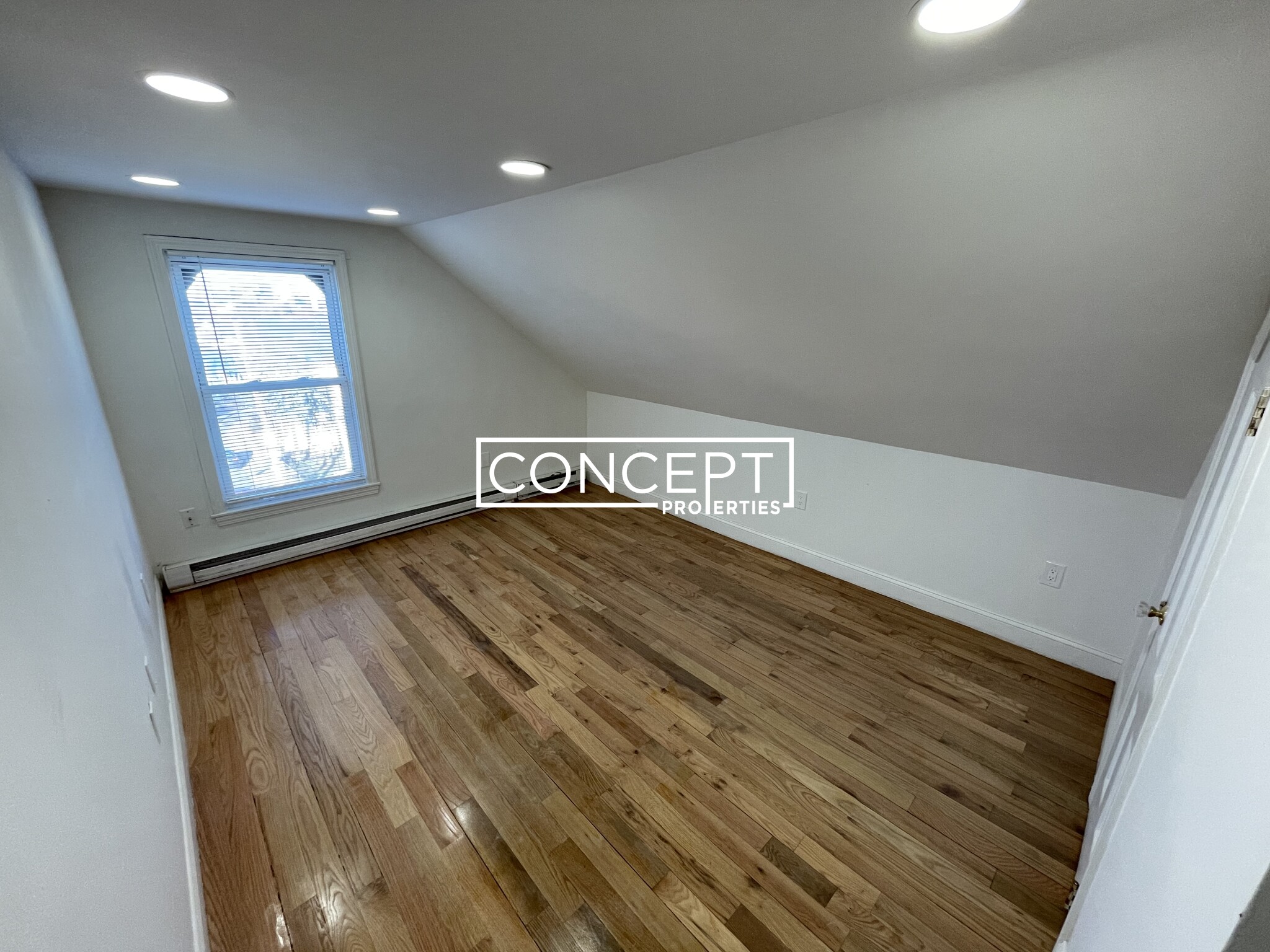 26 Woodville St, Roxbury