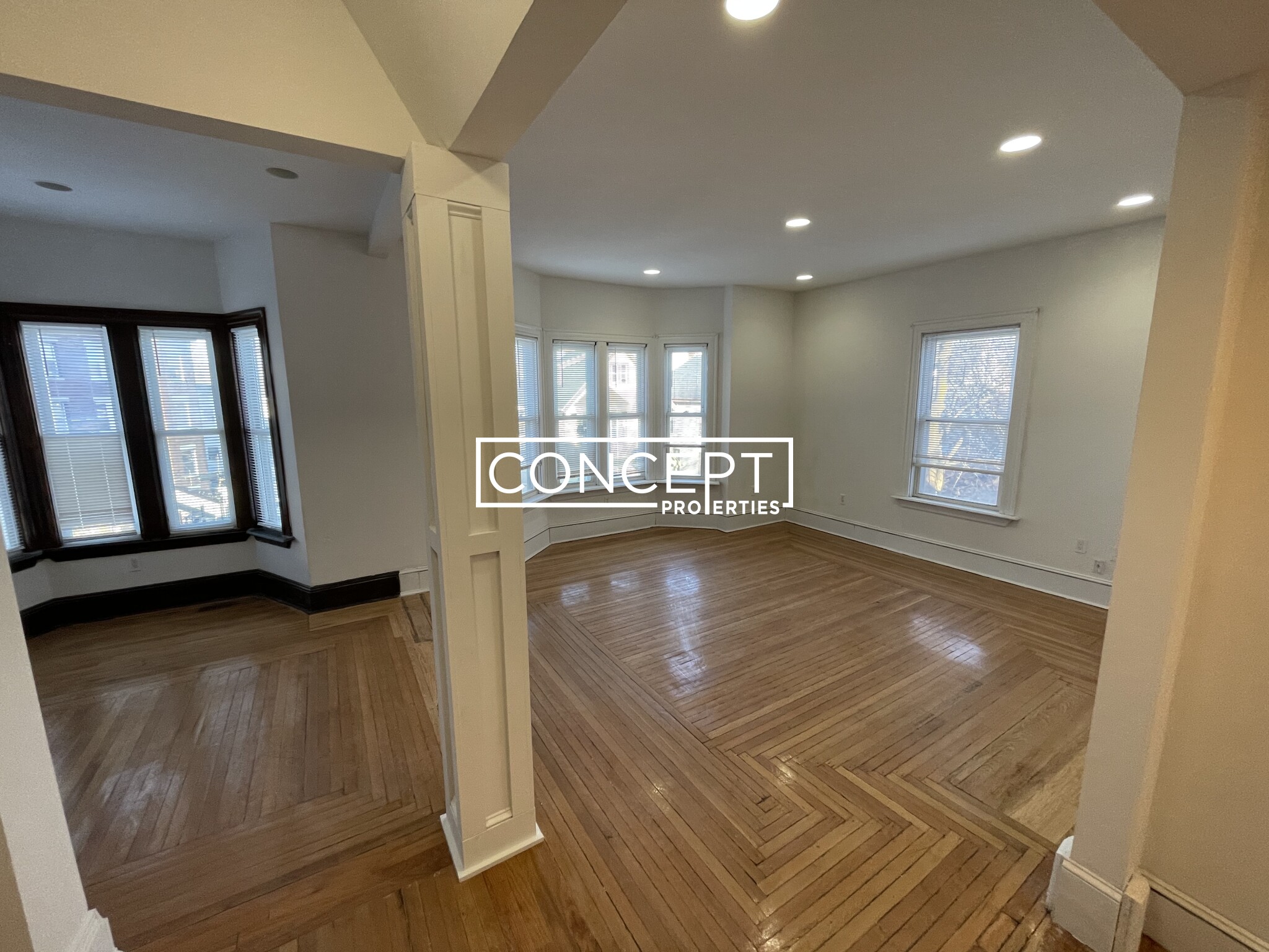 26 Woodville St, Roxbury