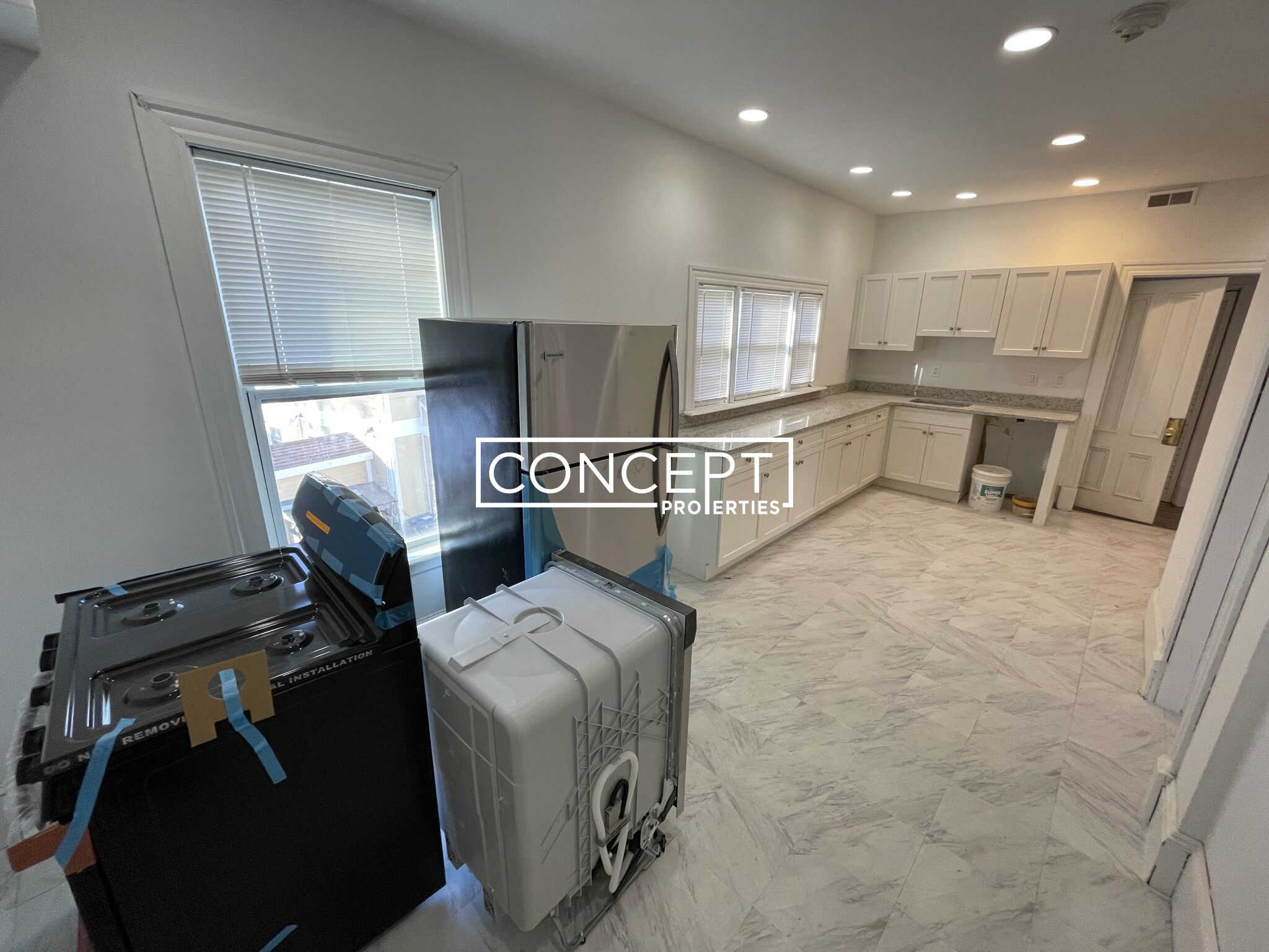 26 Woodville St, Roxbury