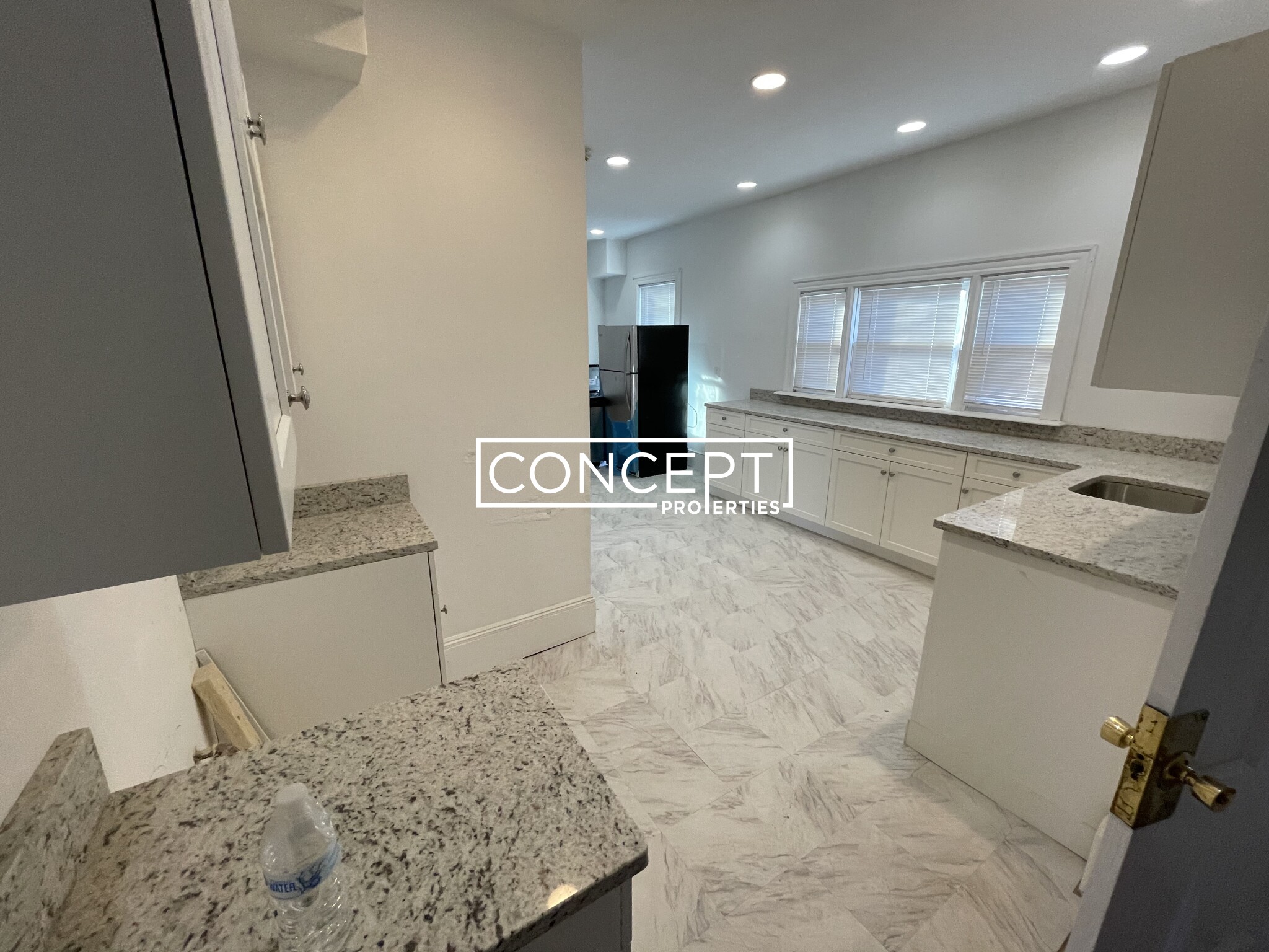 26 Woodville St, Roxbury