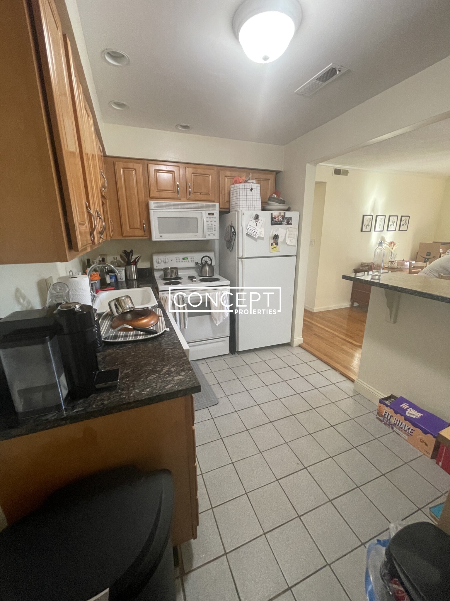 320 Hammond Pond Pkwa, Chestnut Hill