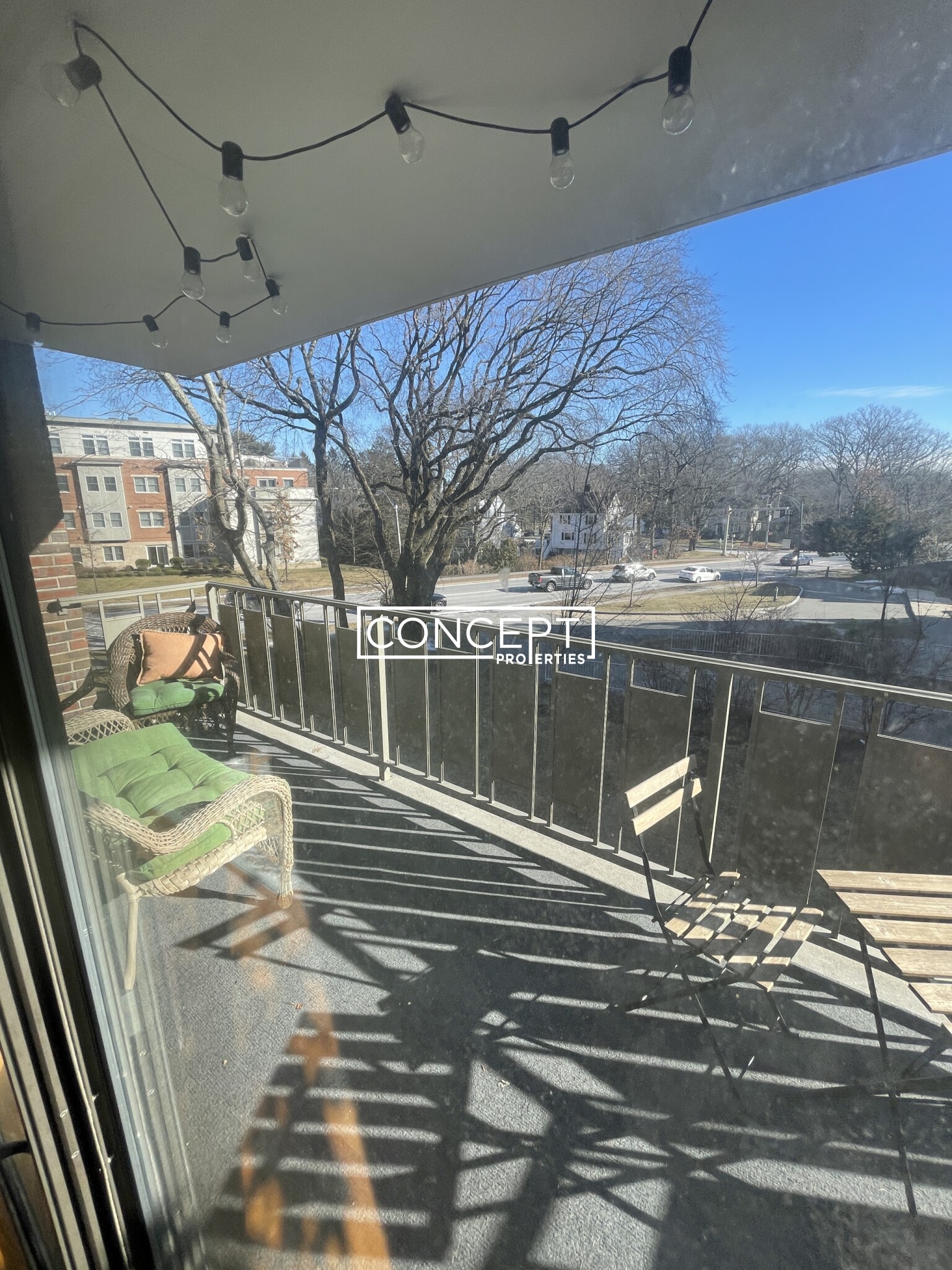 320 Hammond Pond Pkwa, Chestnut Hill