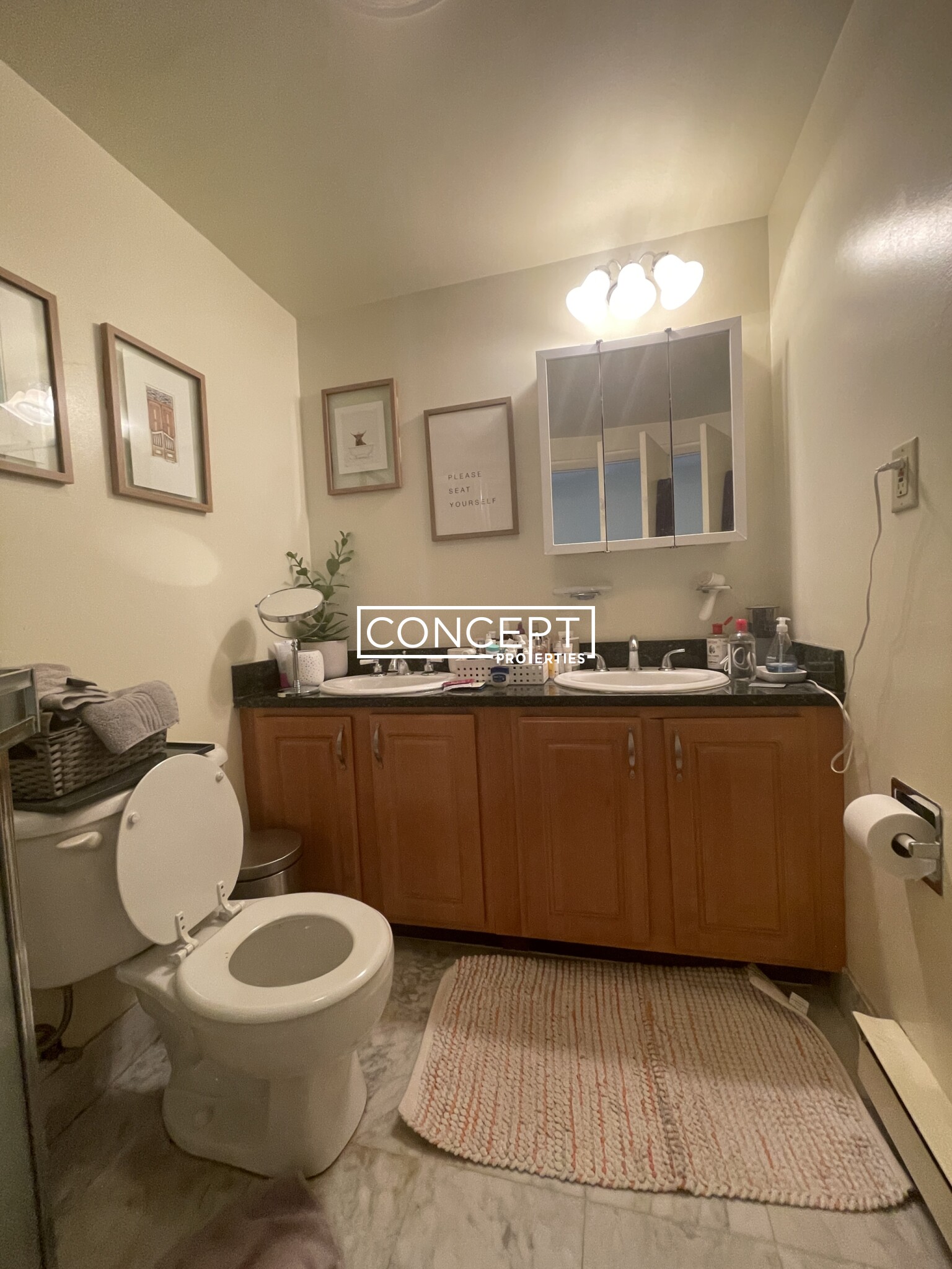 320 Hammond Pond Pkwa, Chestnut Hill