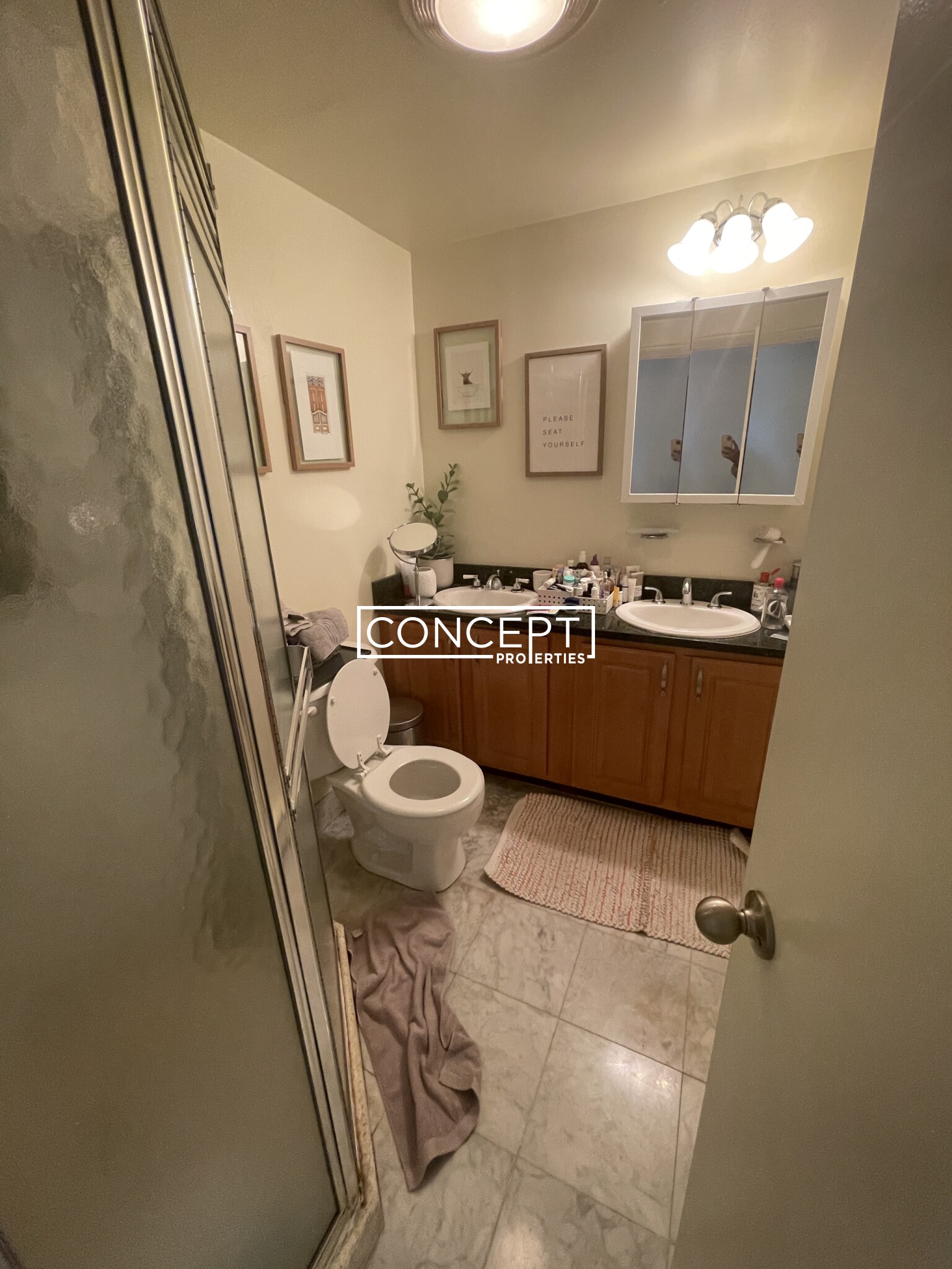 320 Hammond Pond Pkwa, Chestnut Hill