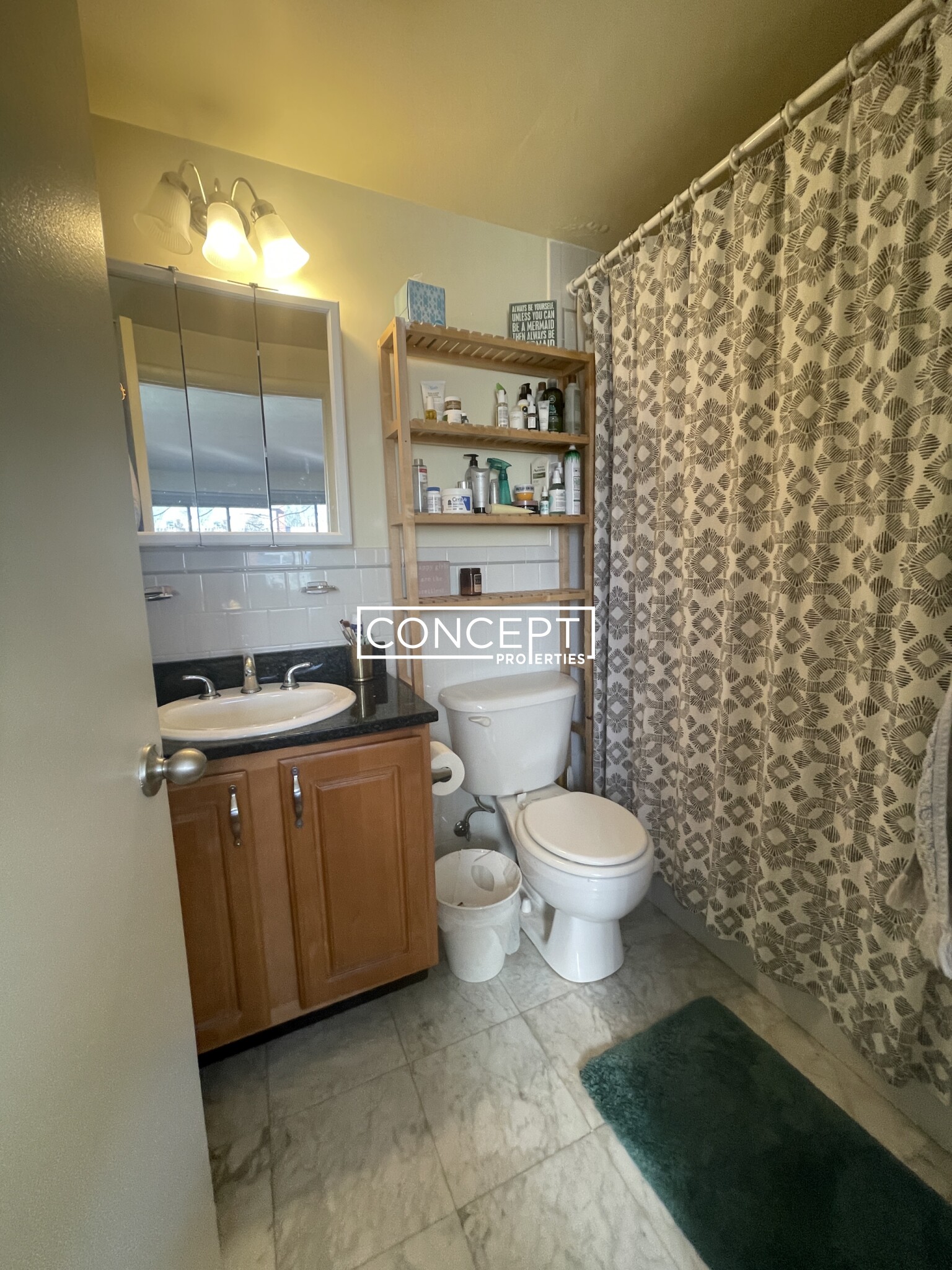 320 Hammond Pond Pkwa, Chestnut Hill