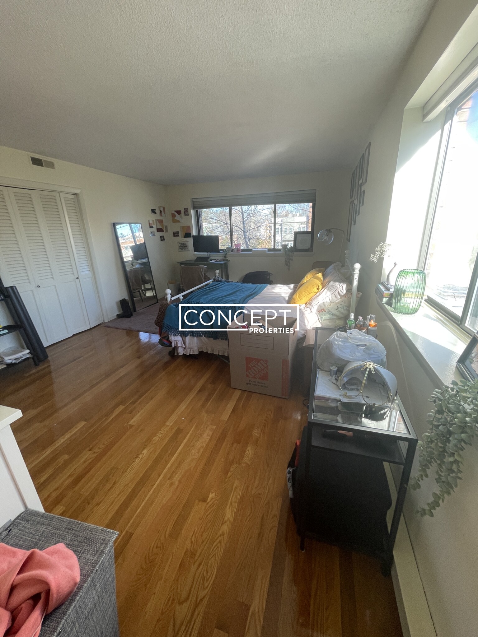 320 Hammond Pond Pkwa, Chestnut Hill