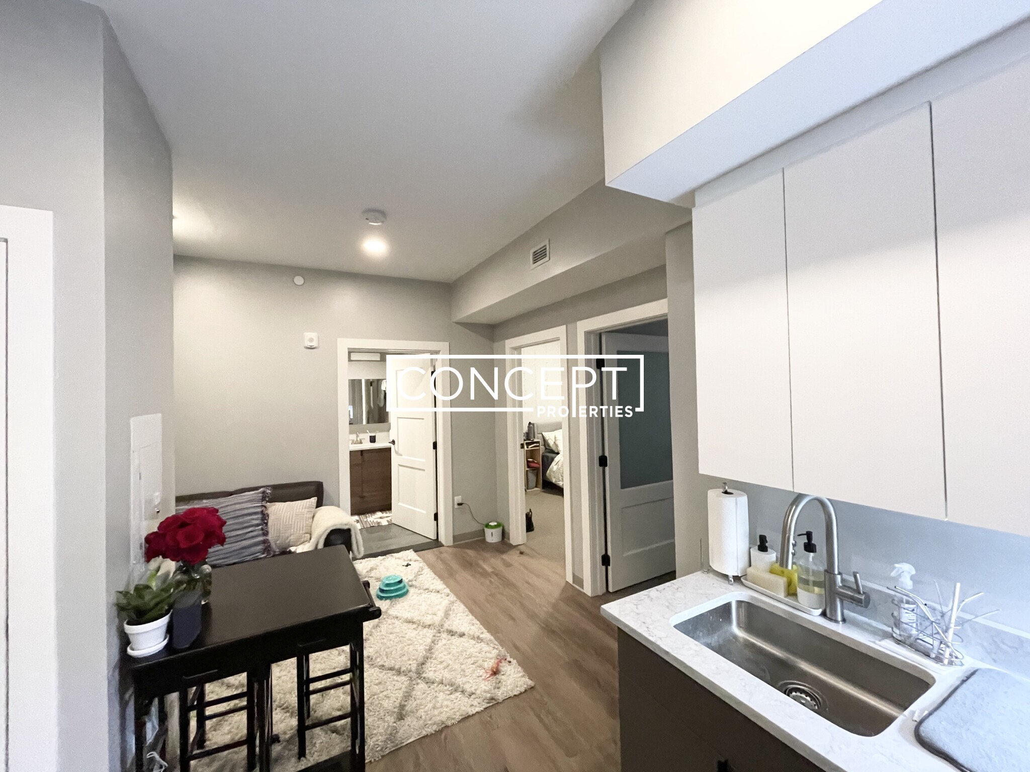 100 Hemenway St, Fenway