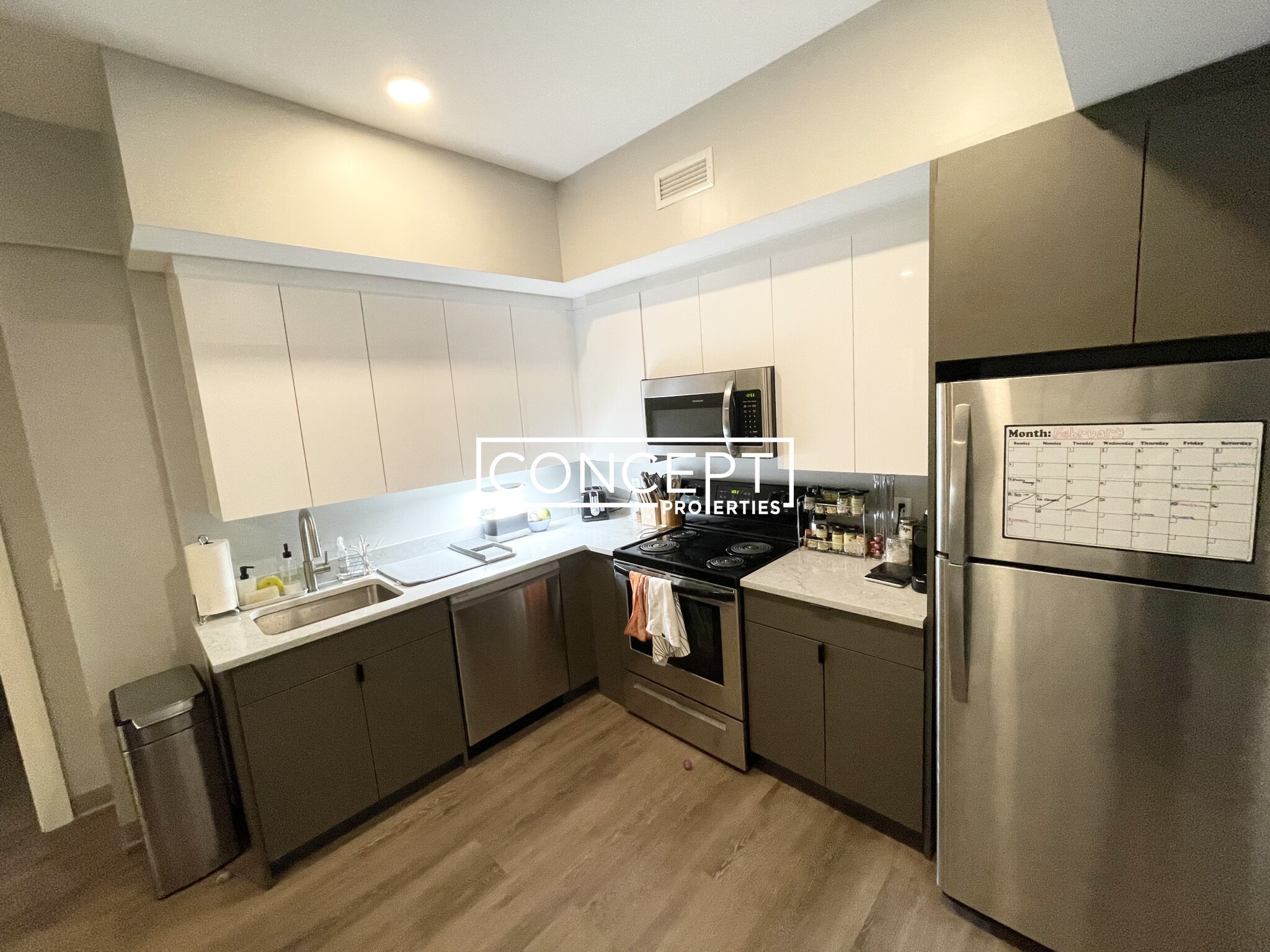 100 Hemenway St, Fenway