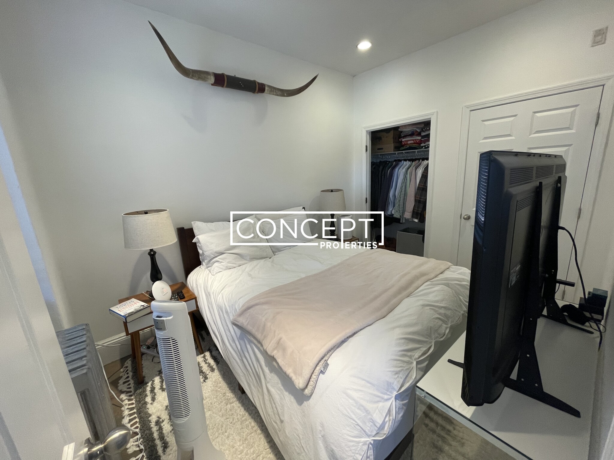 270 Newbury St, Back Bay