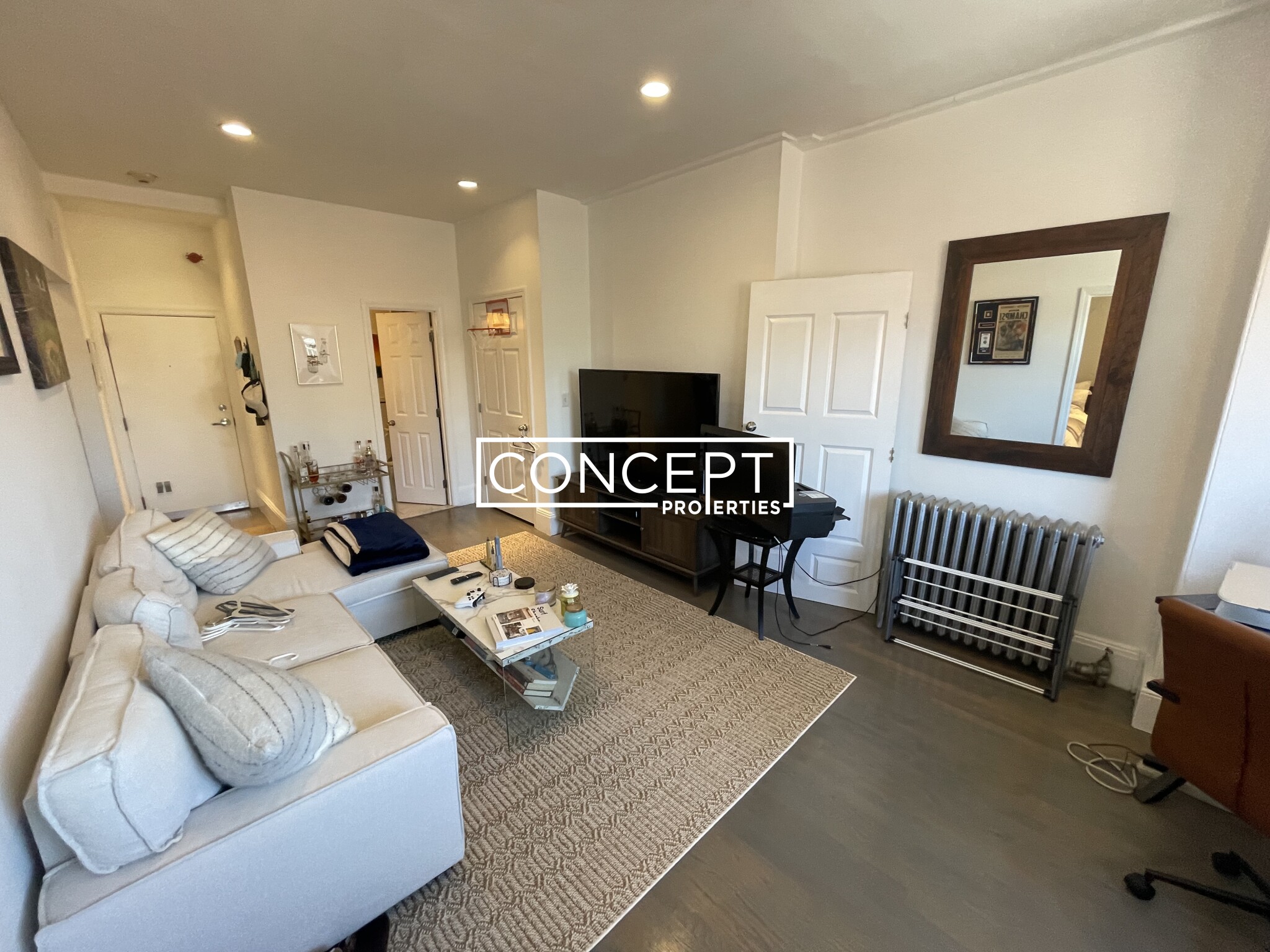 270 Newbury St, Back Bay