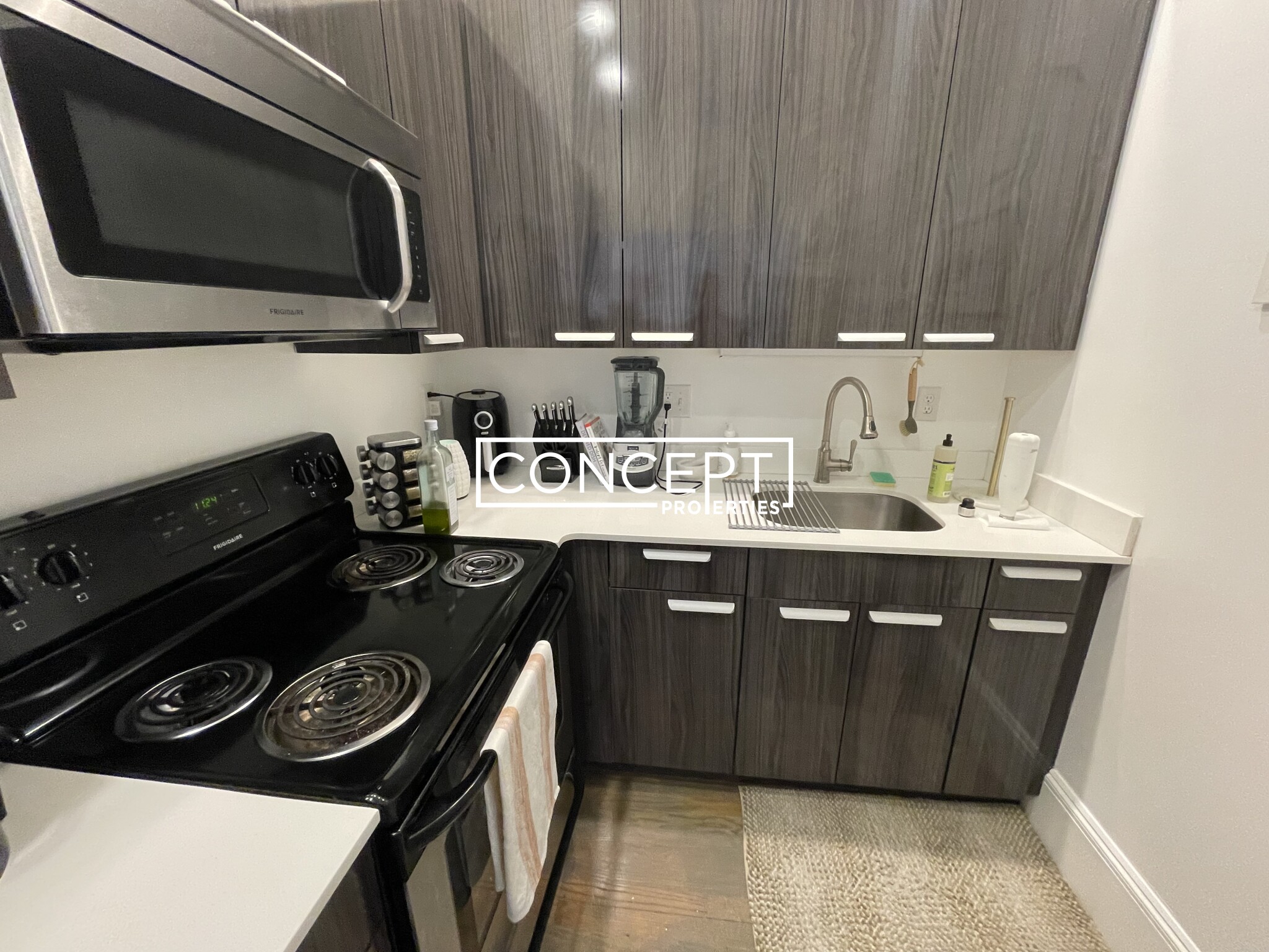 270 Newbury St, Back Bay