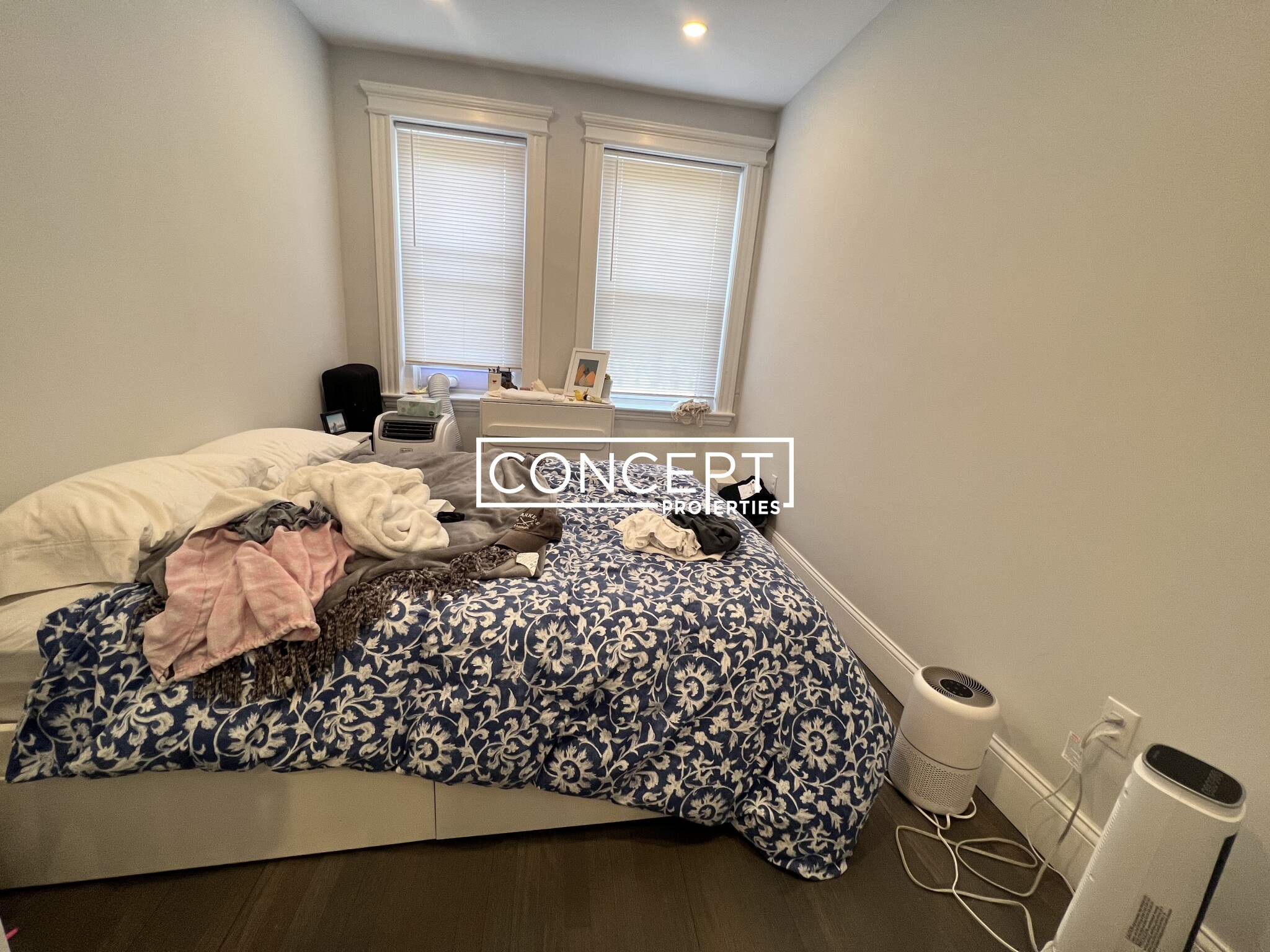 102 Queensberry St, Fenway