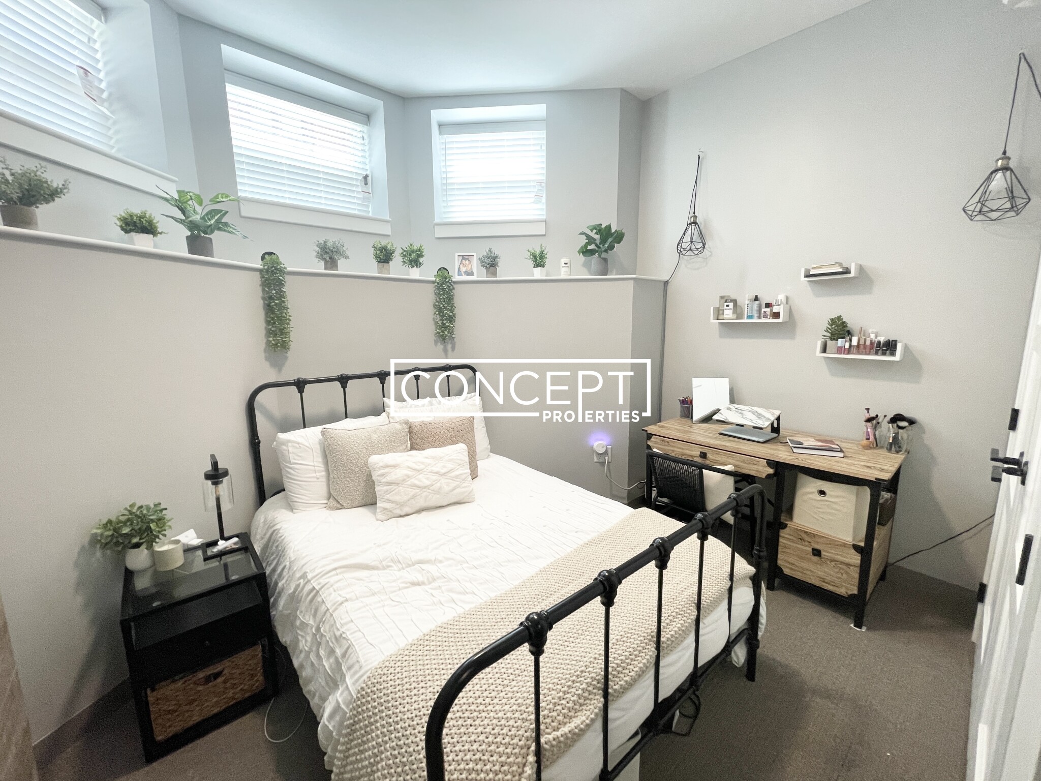 100 Hemenway St, Fenway