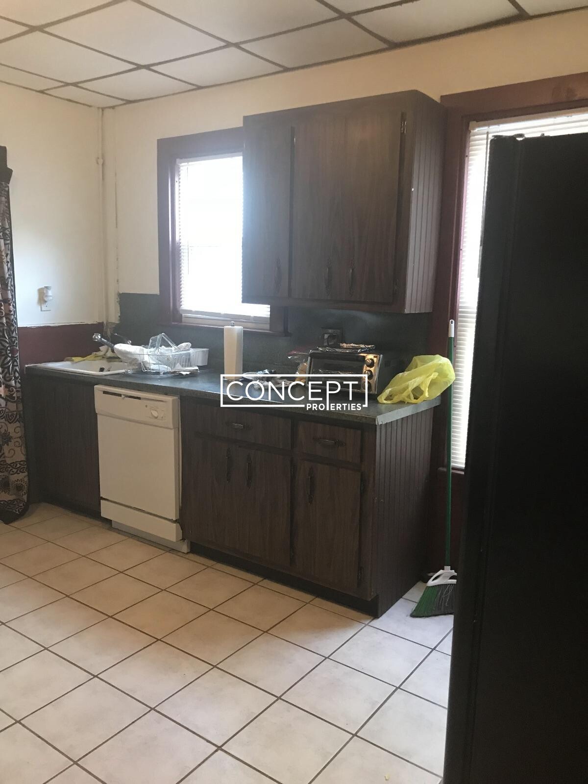 67 Hillside St, Mission Hill