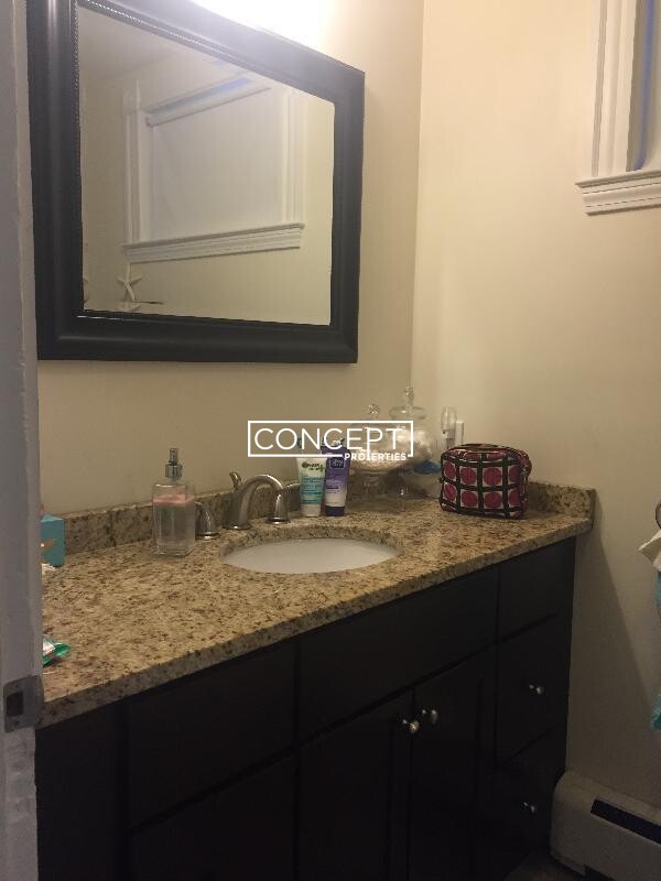 80 Hillside St, Mission Hill