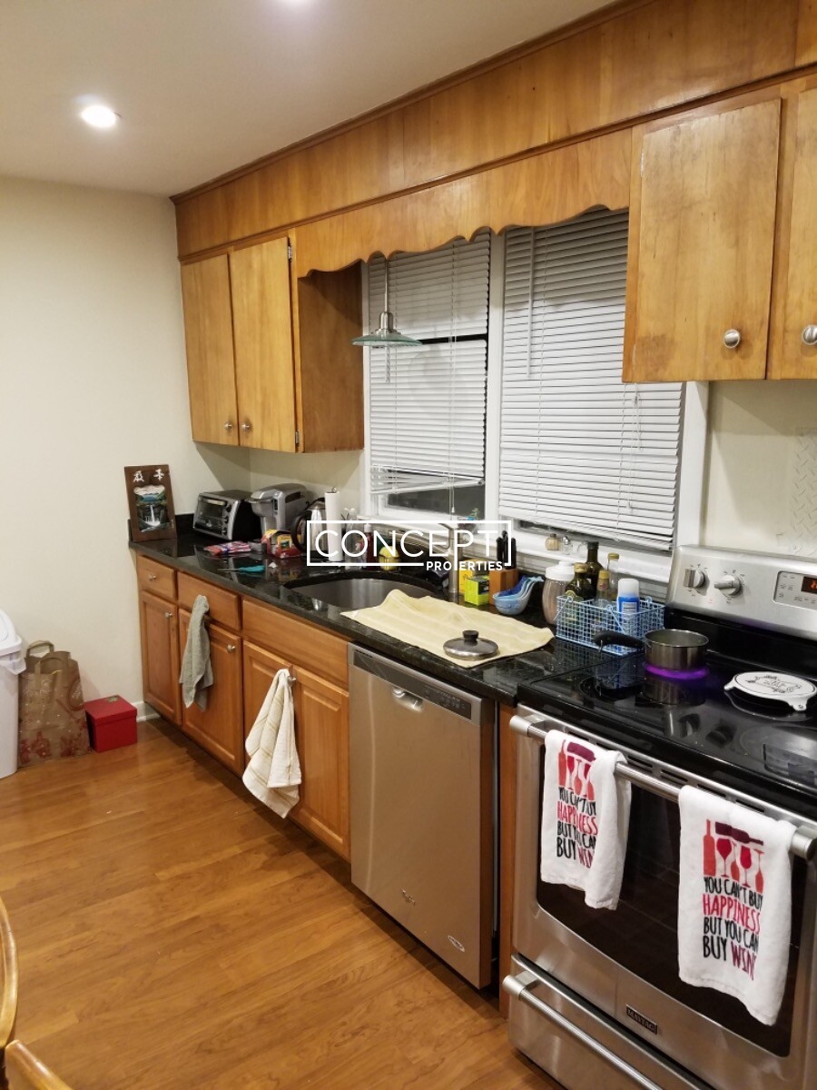 49 Boylston St, Brookline Village