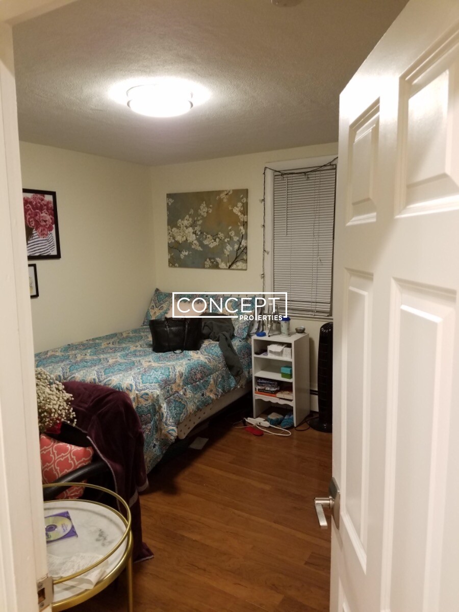 49 Boylston St, Brookline Village