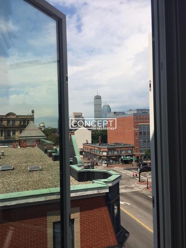 659 Massachusetts Ave, South End