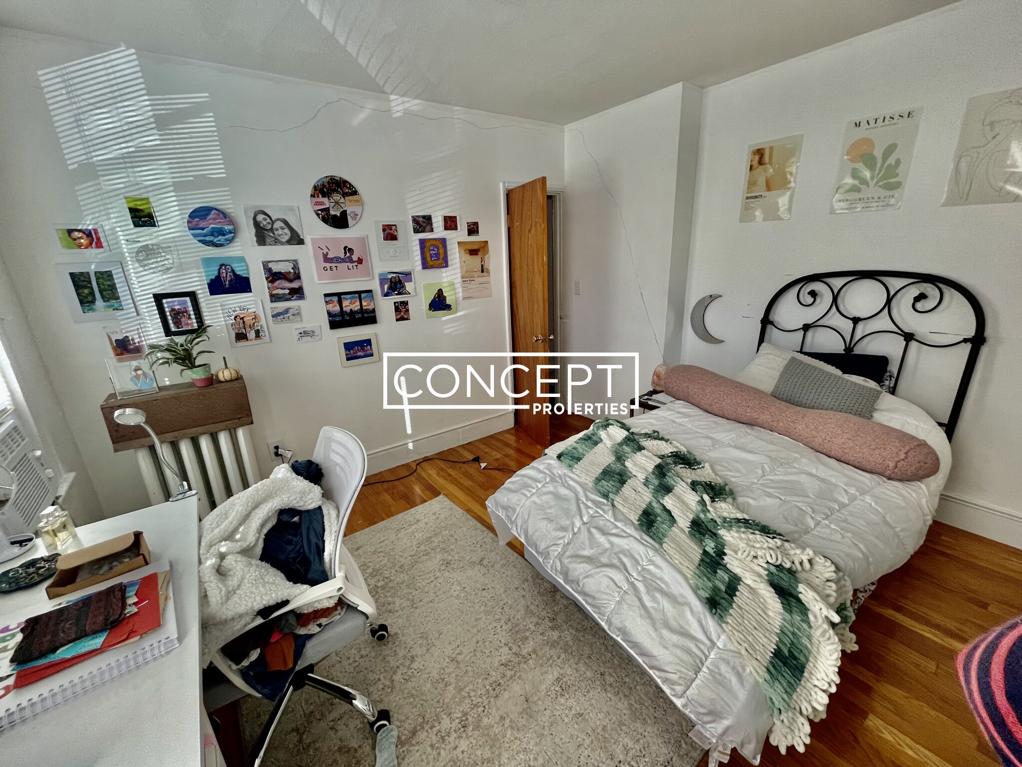 205 Hillside St, Mission Hill