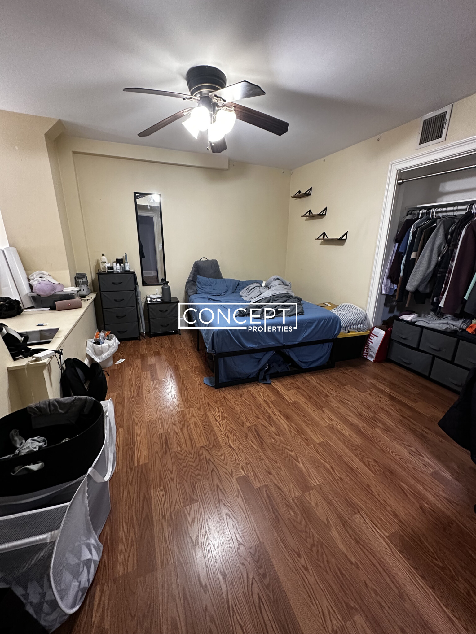 731 Parker St, Mission Hill