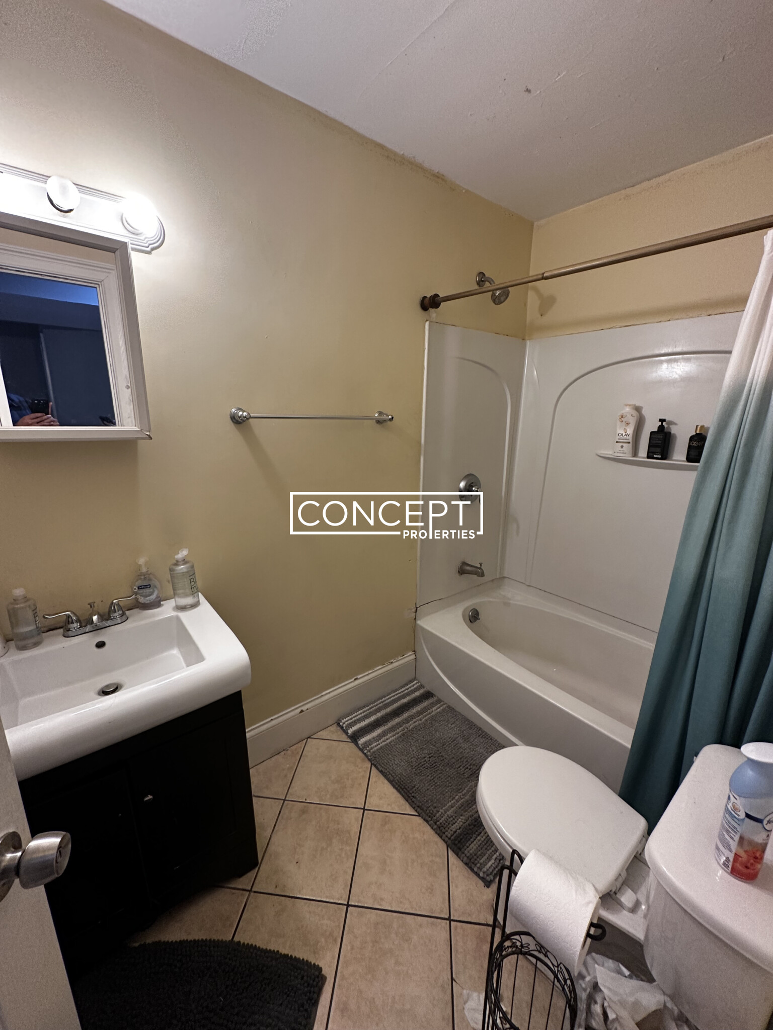 731 Parker St, Mission Hill