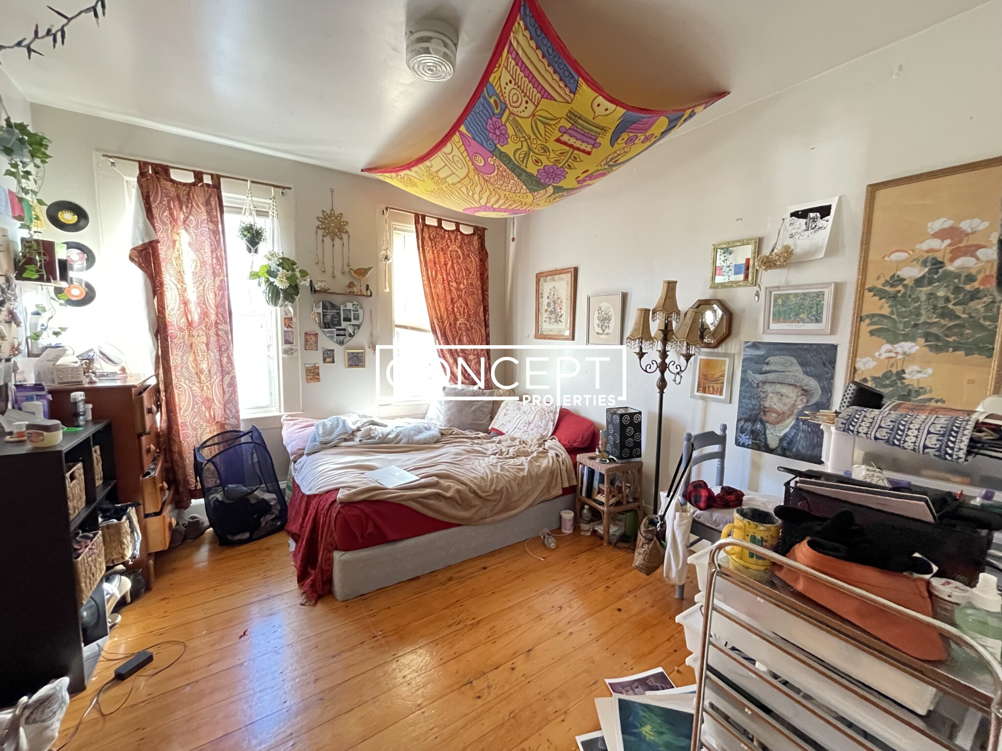 203 Hillside St, Mission Hill