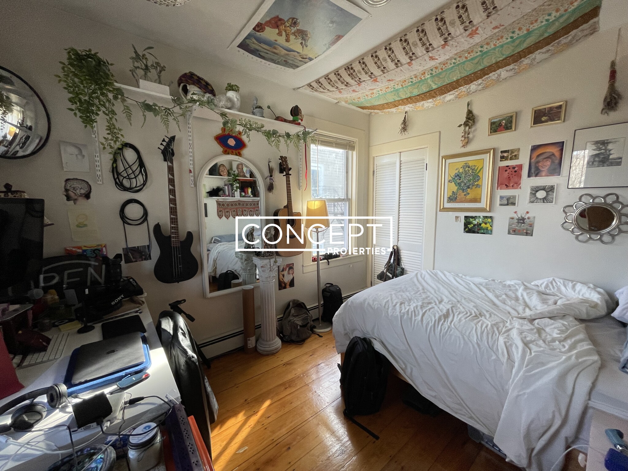 203 Hillside St, Mission Hill