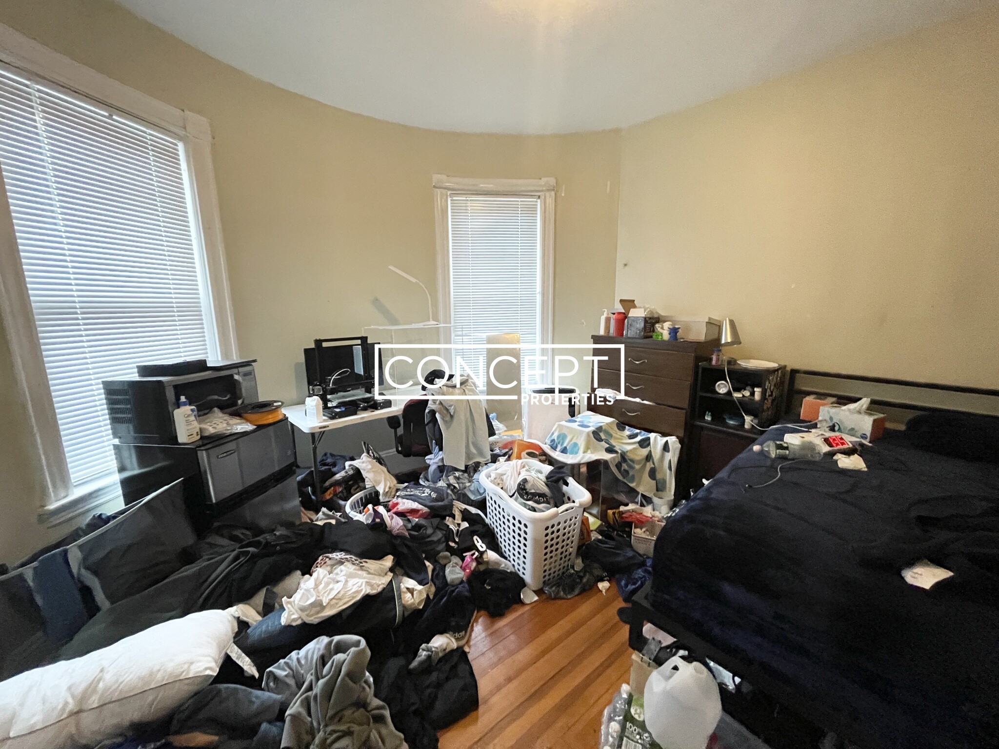 65 Hillside St, Mission Hill