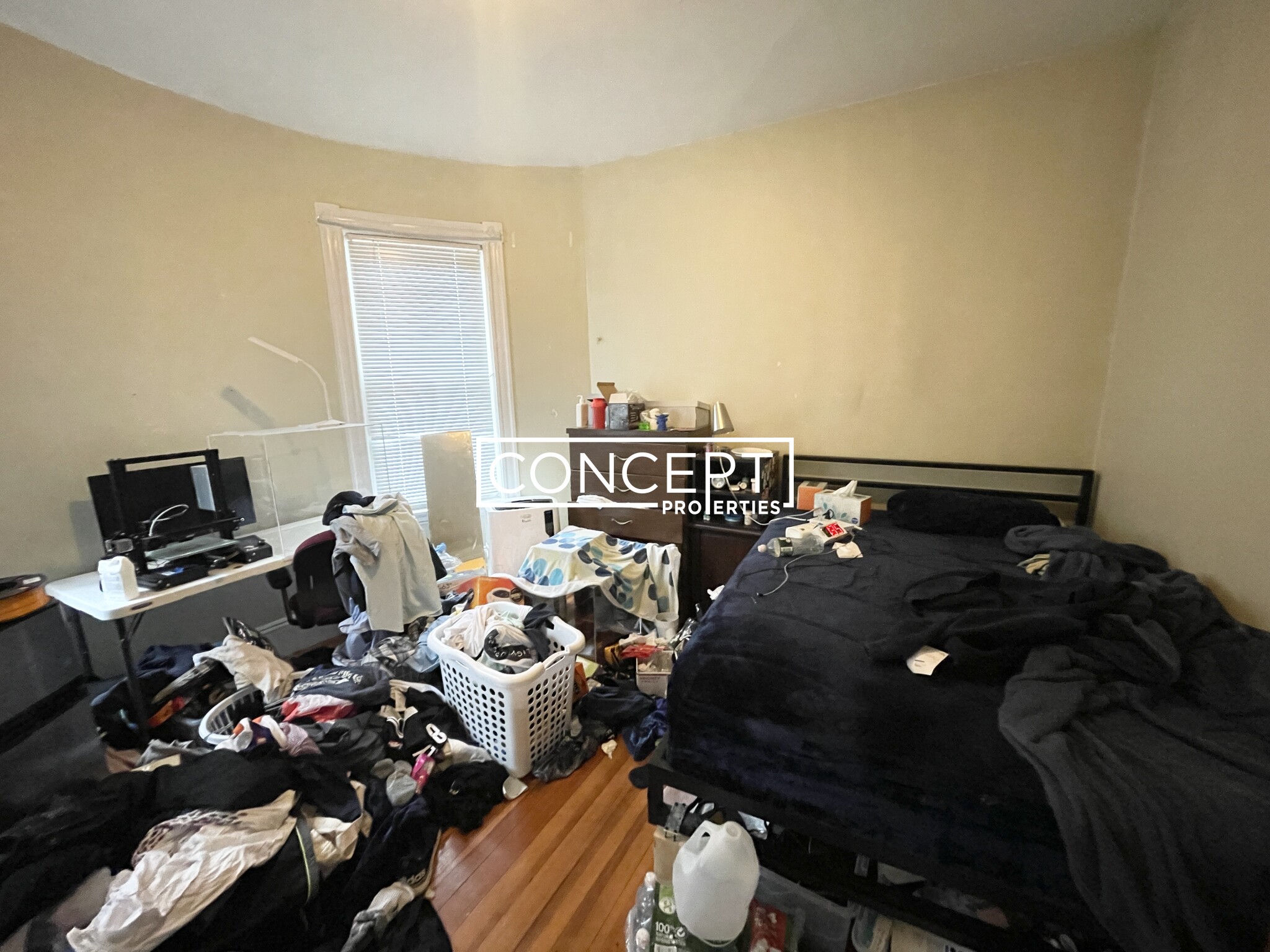 65 Hillside St, Mission Hill