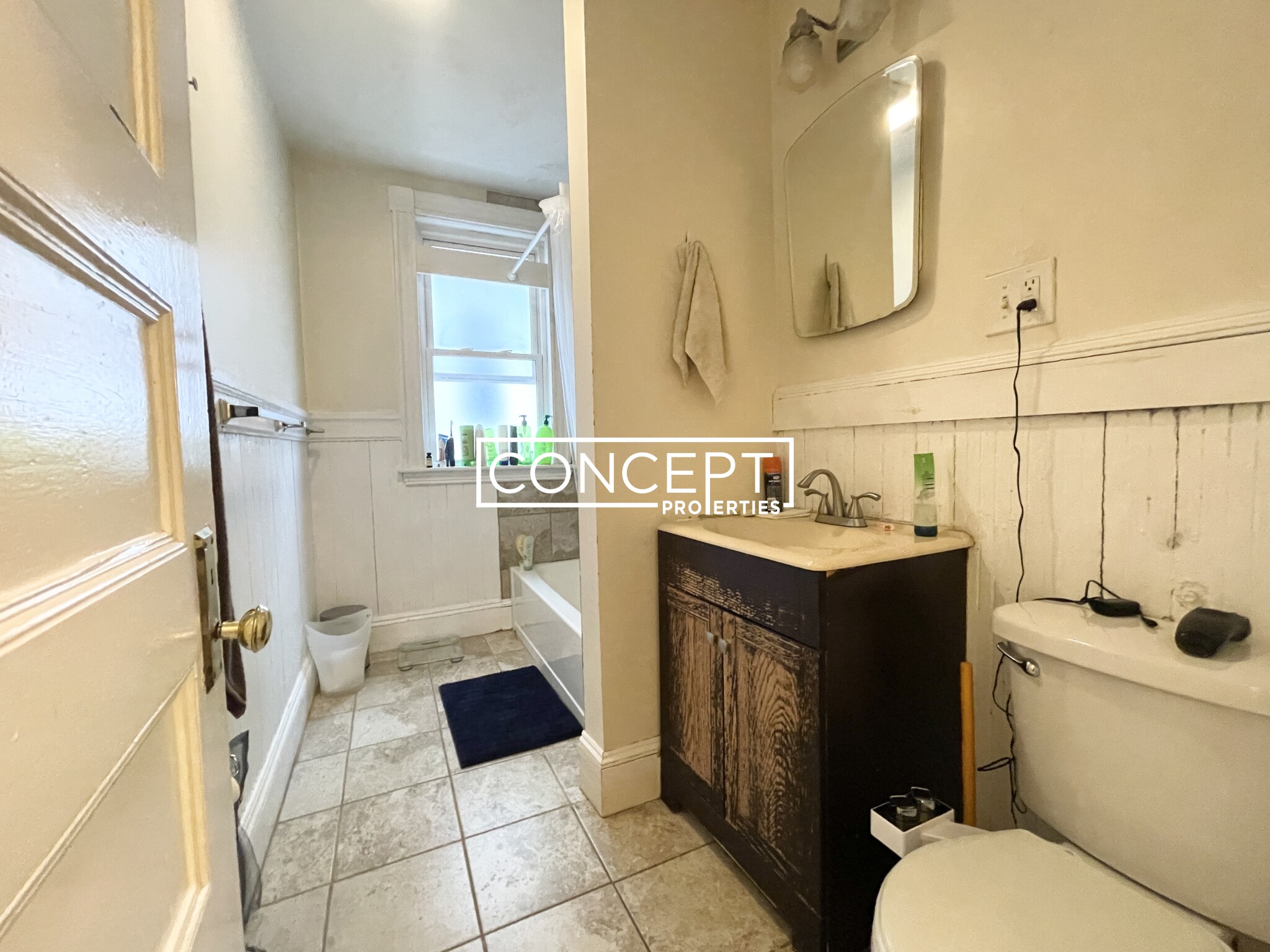 65 Hillside St, Mission Hill