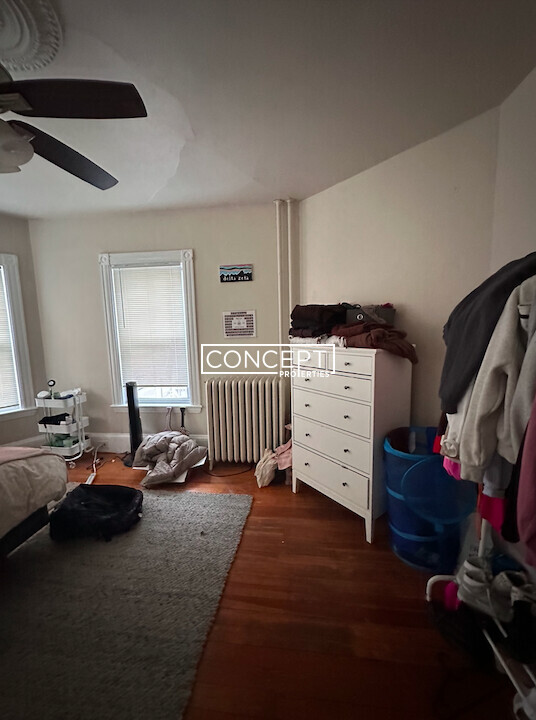 89 Hillside St, Mission Hill