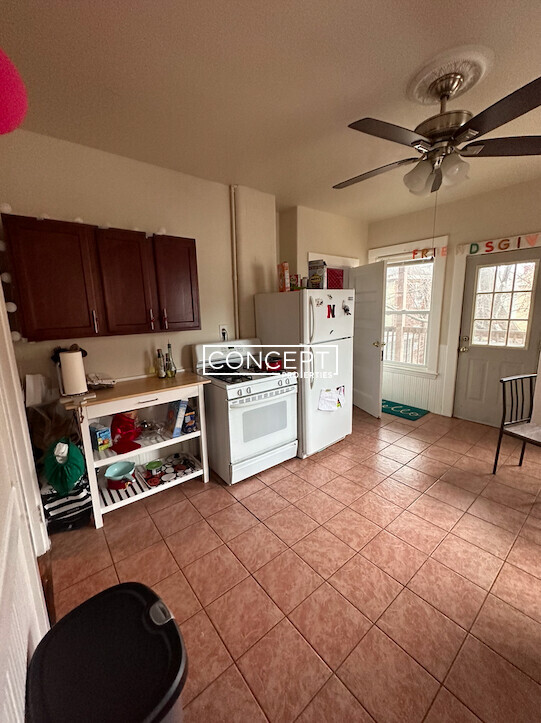 89 Hillside St, Mission Hill