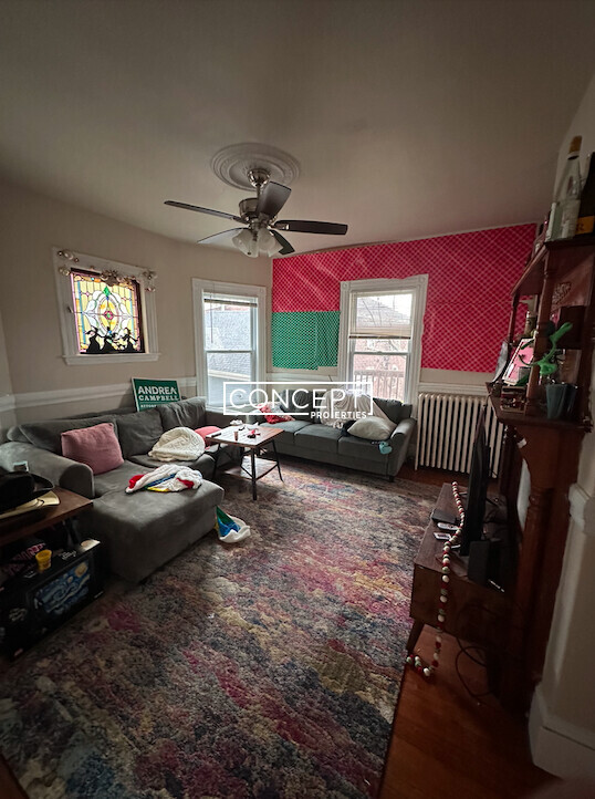 89 Hillside St, Mission Hill