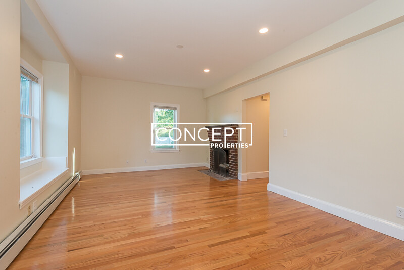 66 Glenellen Rd, West Roxbury