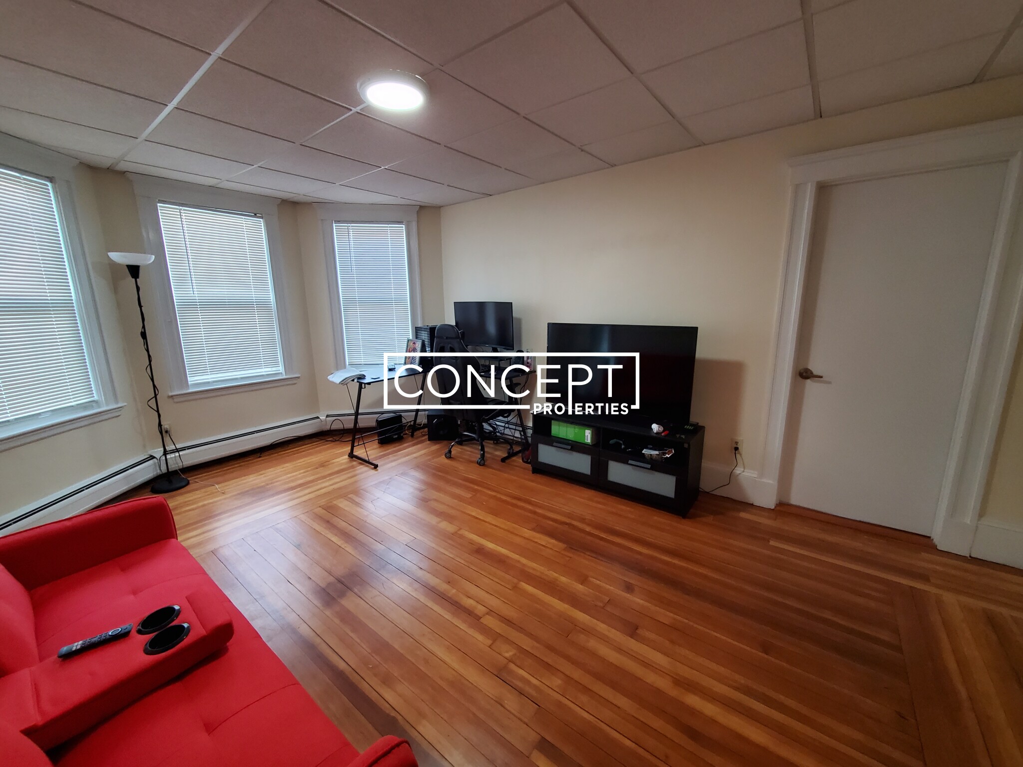 112 Thurston St, Winter Hill