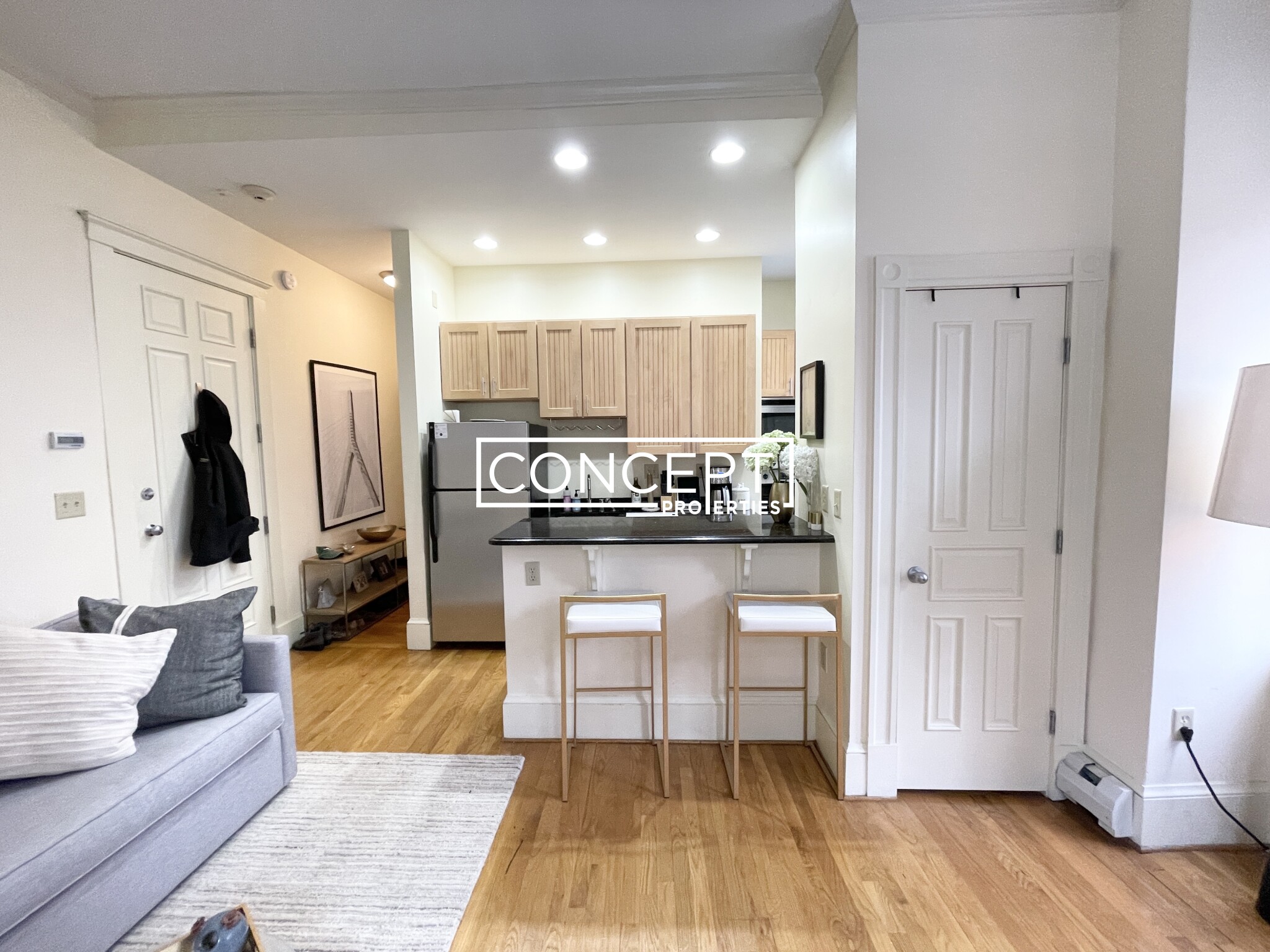 195 Commonwealth Ave, Back Bay