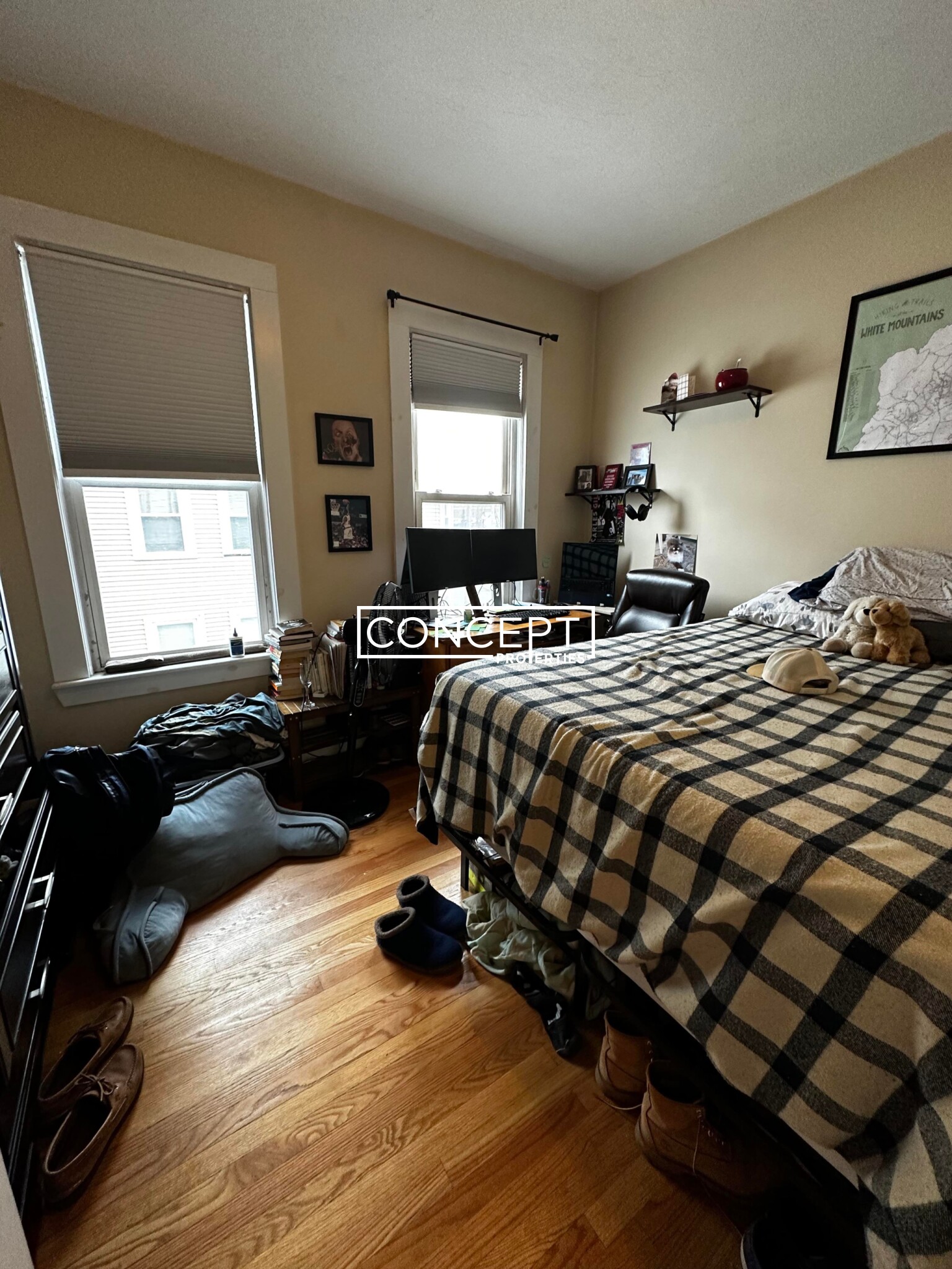 857 1st St, South Boston