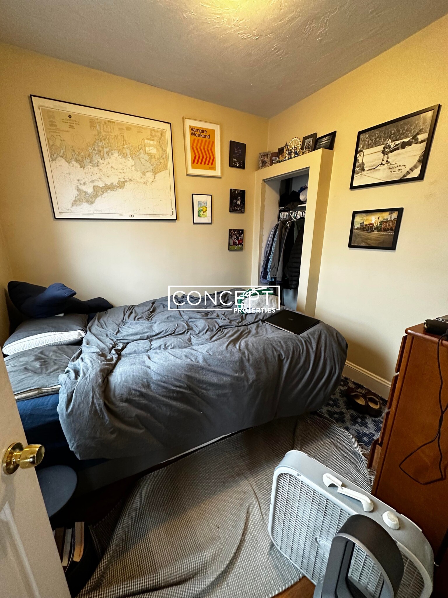 857 1st St, South Boston