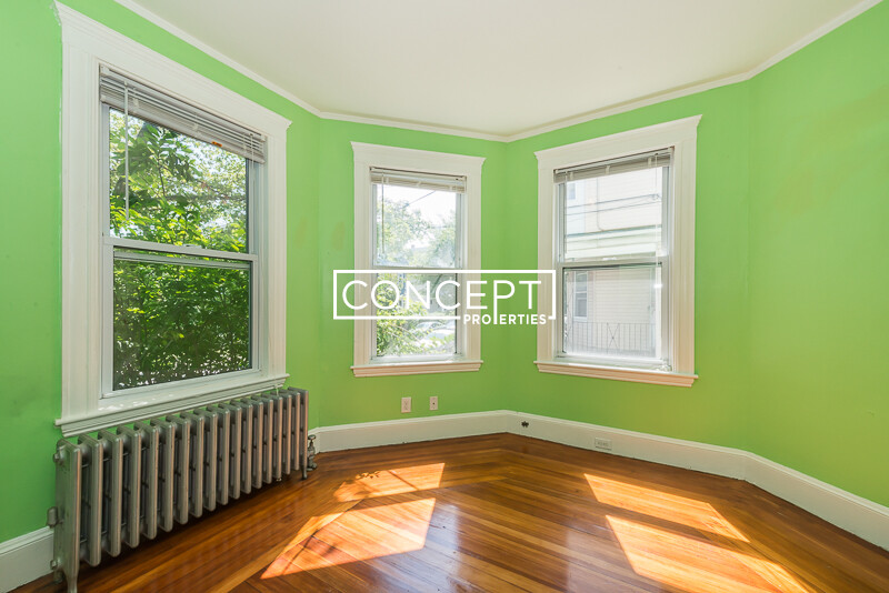 46 Hobson St, Allston