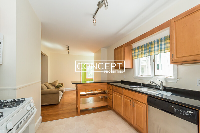 46 Hobson St, Allston