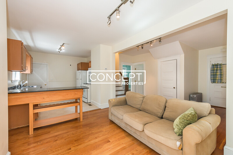 46 Hobson St, Allston