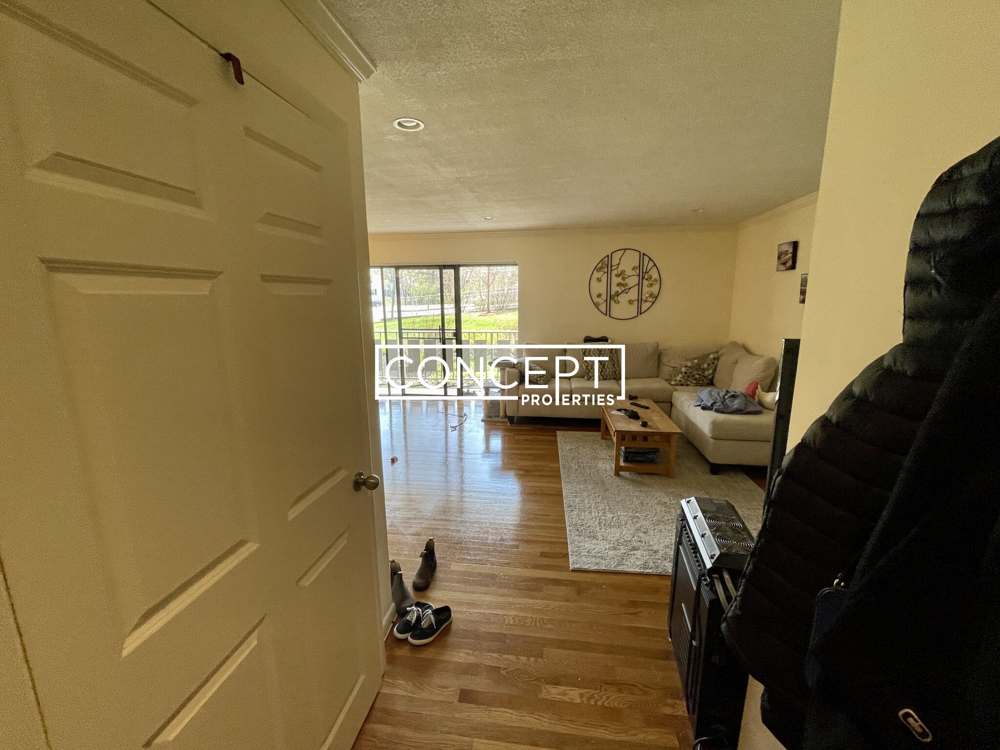 320 Hammond Pond Pkwy, Chestnut Hill